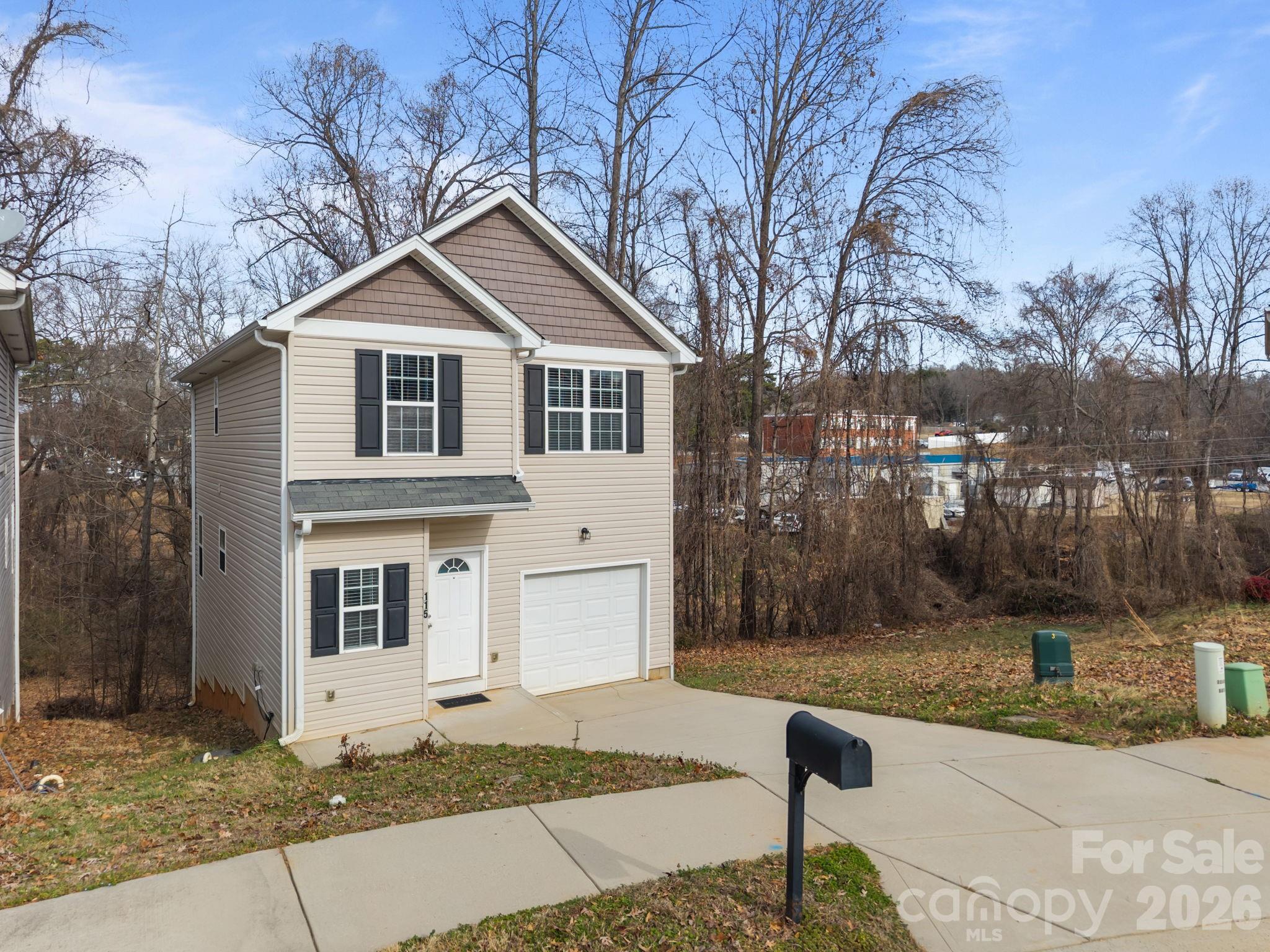 115 Lookout Point Place — Mooresville
