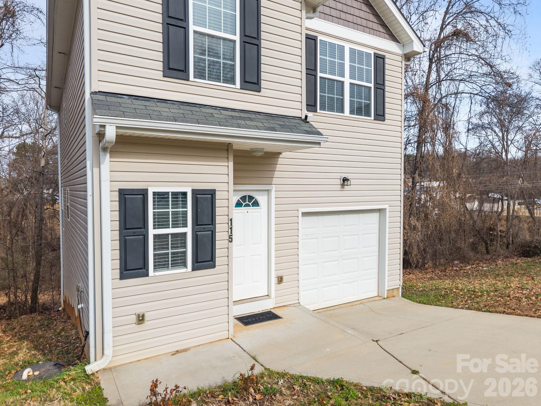 115 Lookout Point Place — Mooresville