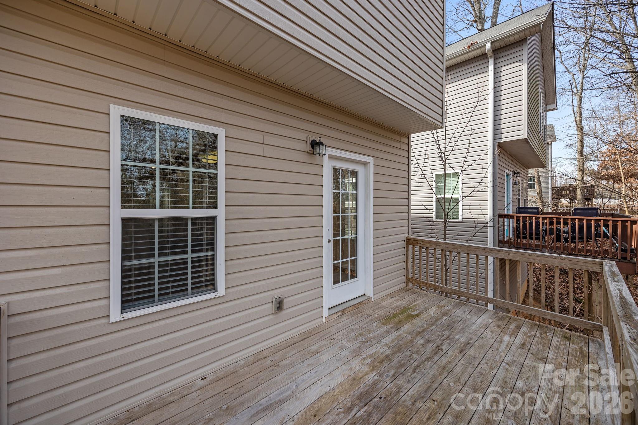 115 Lookout Point Place — Mooresville