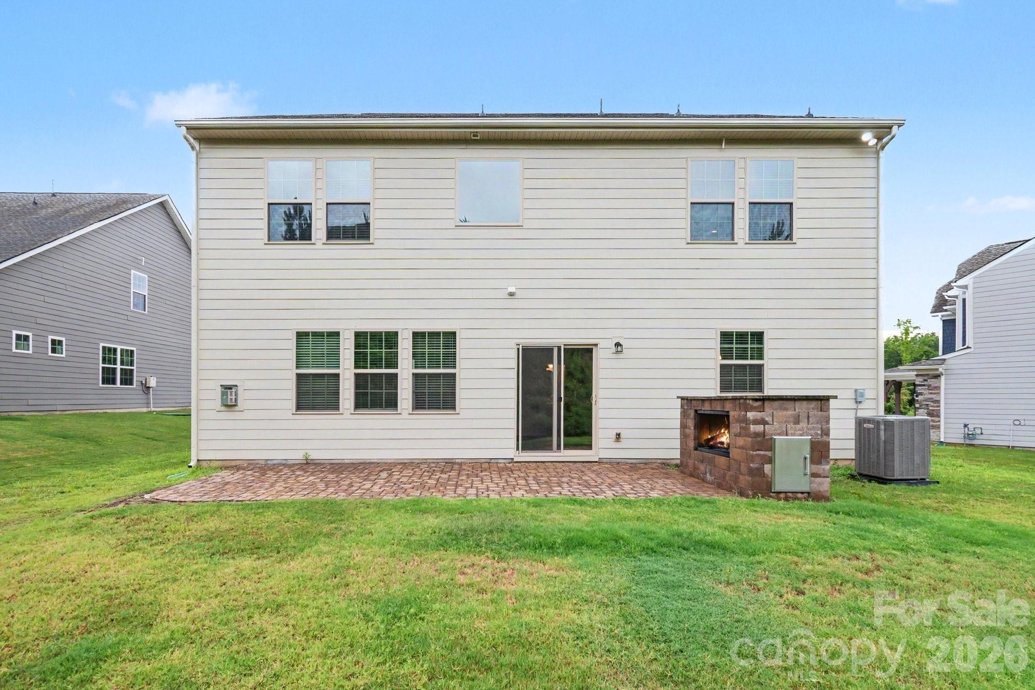 16846 Cozy Cove Road — Charlotte