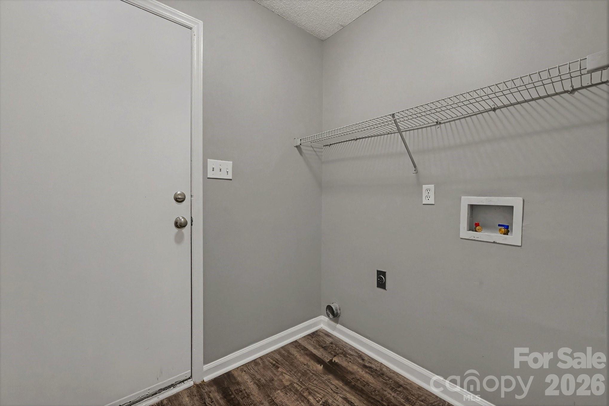 8722 Woodhill Manor Court — Charlotte