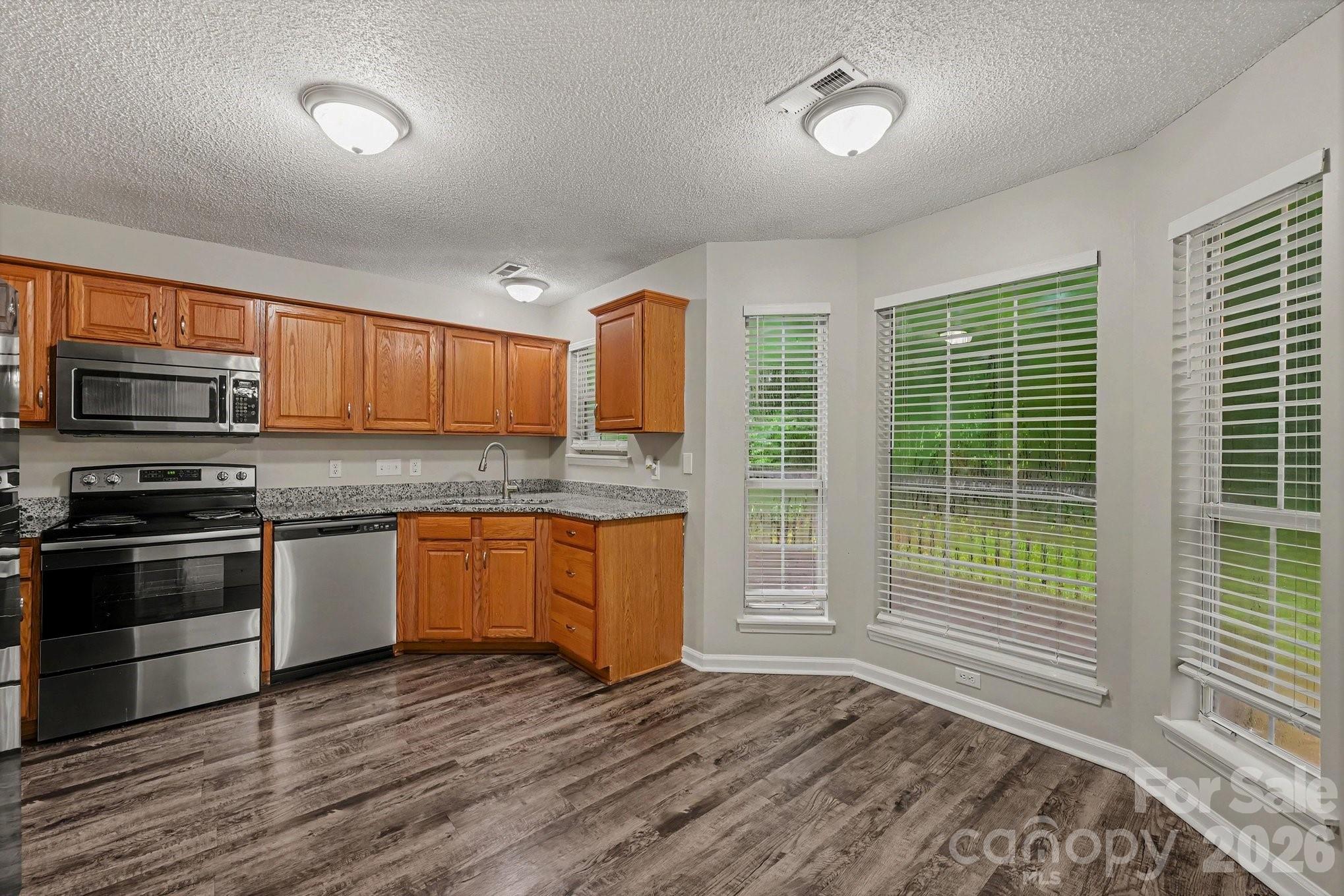 8722 Woodhill Manor Court — Charlotte