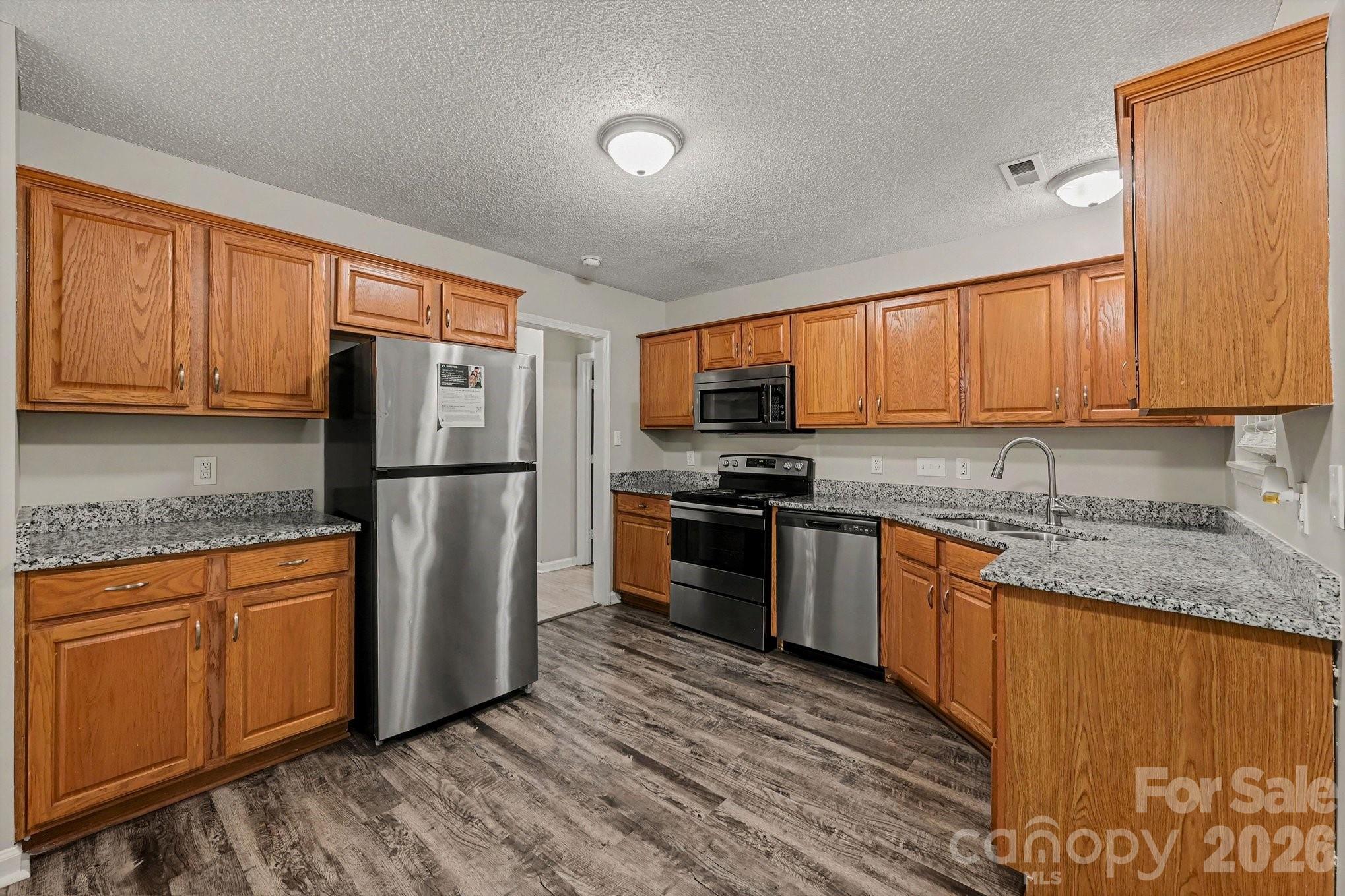 8722 Woodhill Manor Court — Charlotte