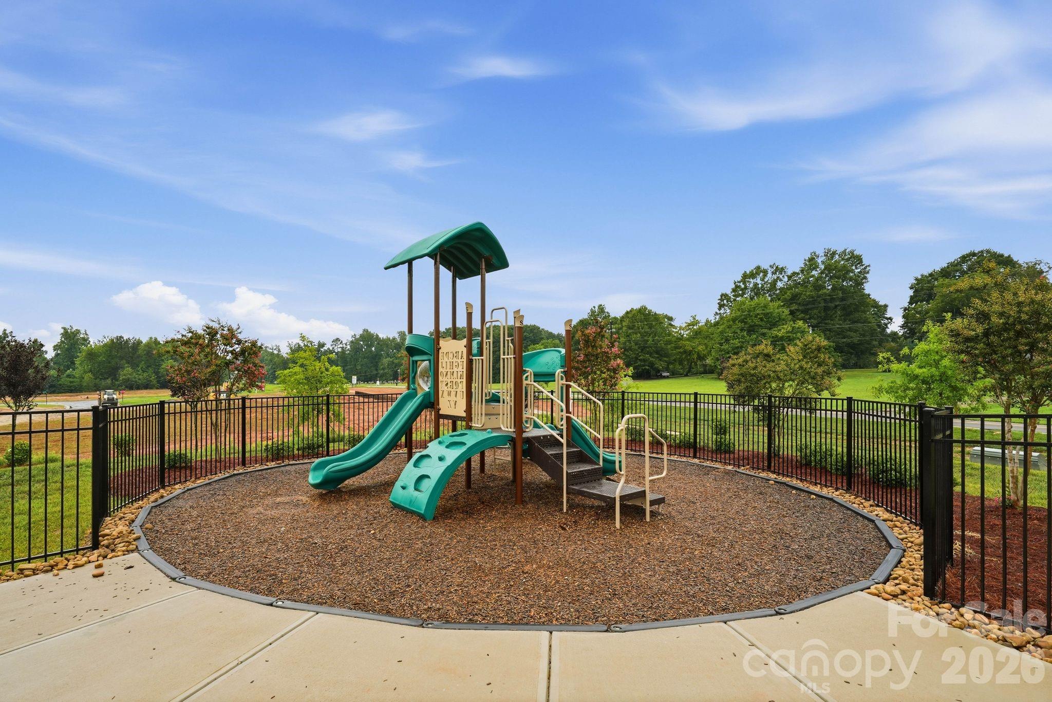 145 Old Home Road — Statesville