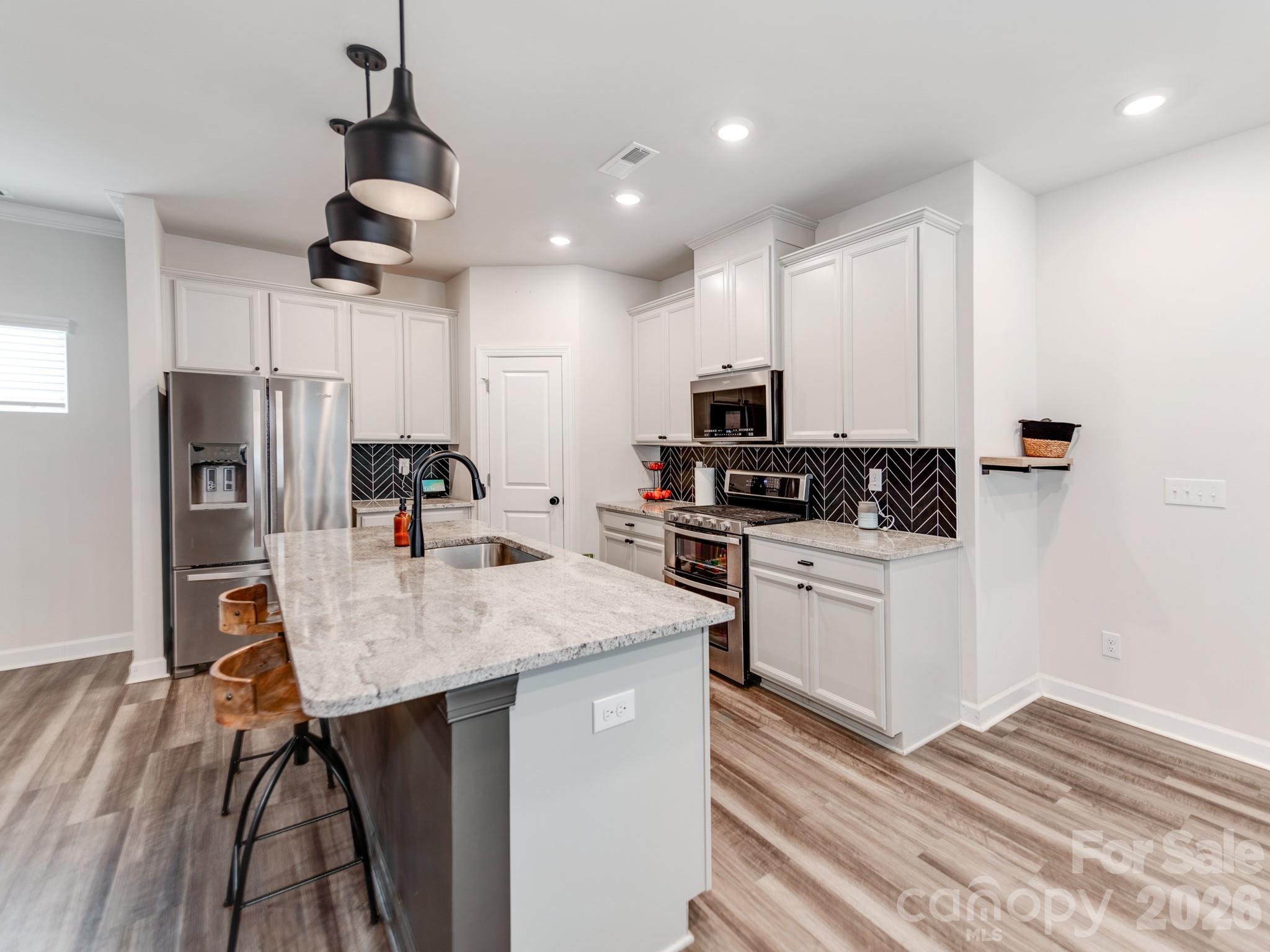 438 Nixon Road — Belmont
