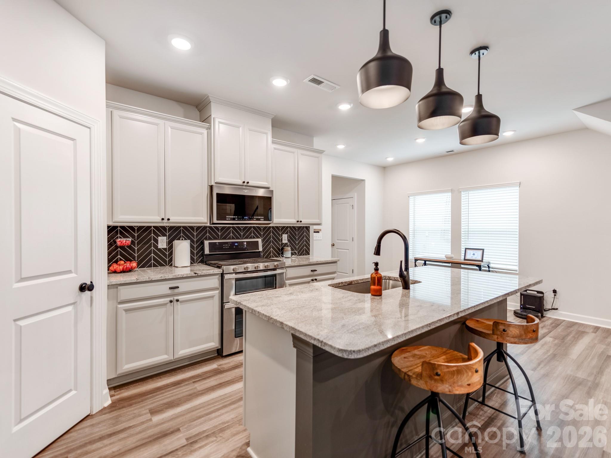 438 Nixon Road — Belmont