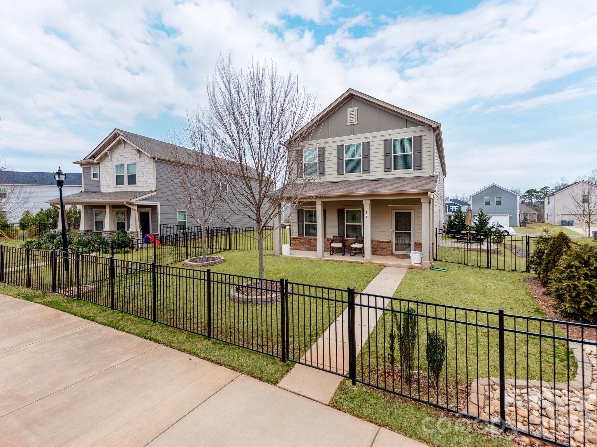 438 Nixon Road — Belmont