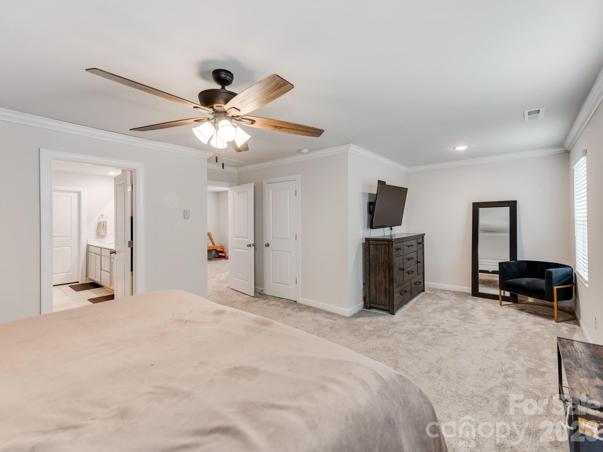 438 Nixon Road — Belmont