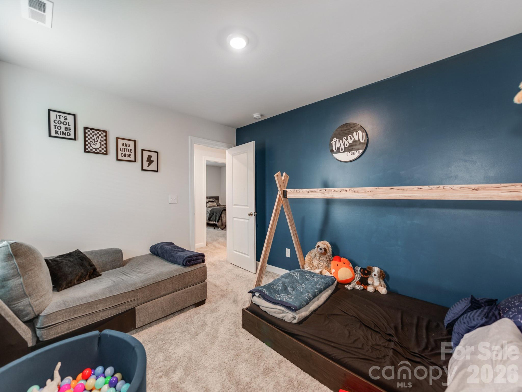 438 Nixon Road — Belmont