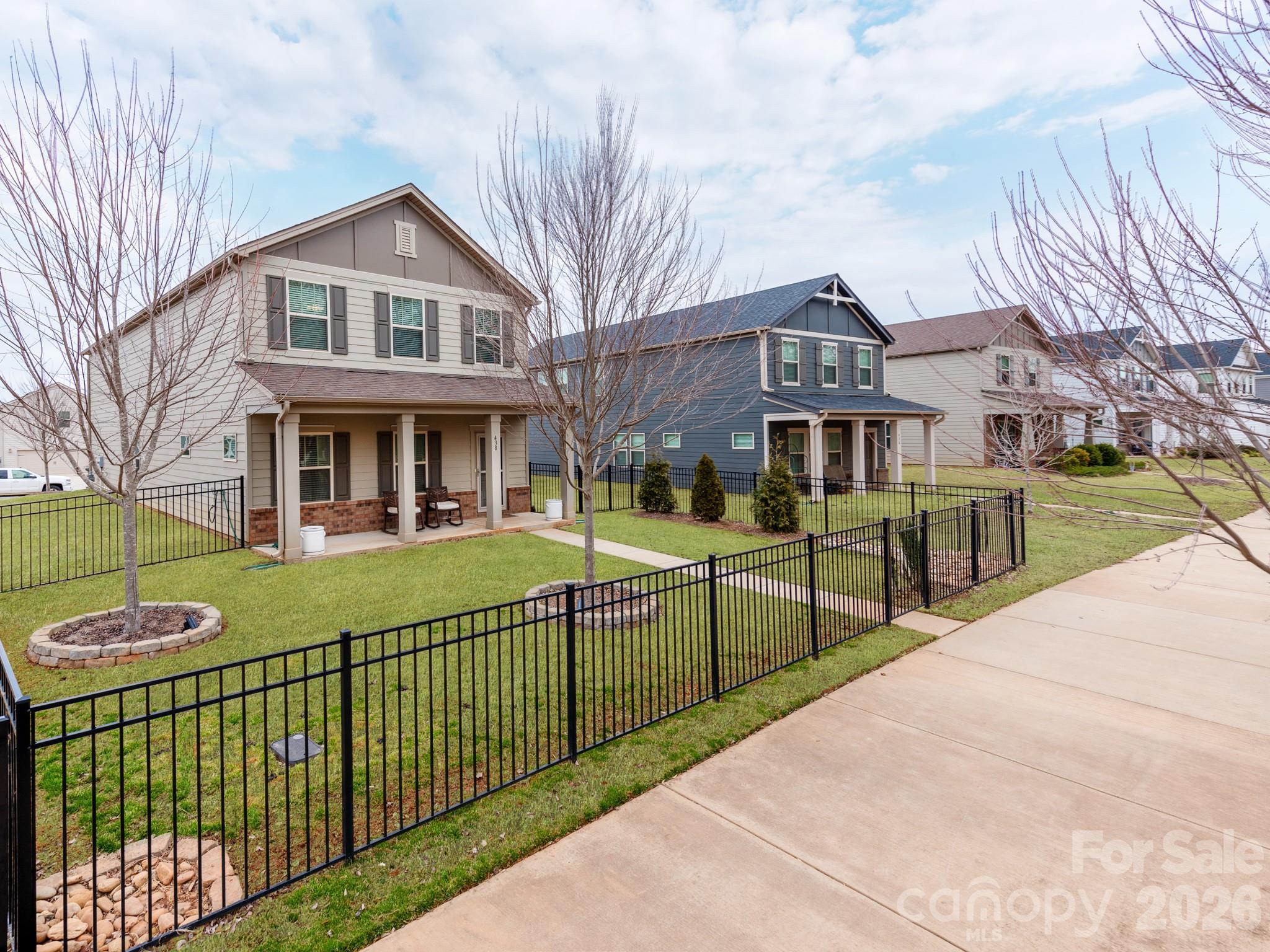 438 Nixon Road — Belmont