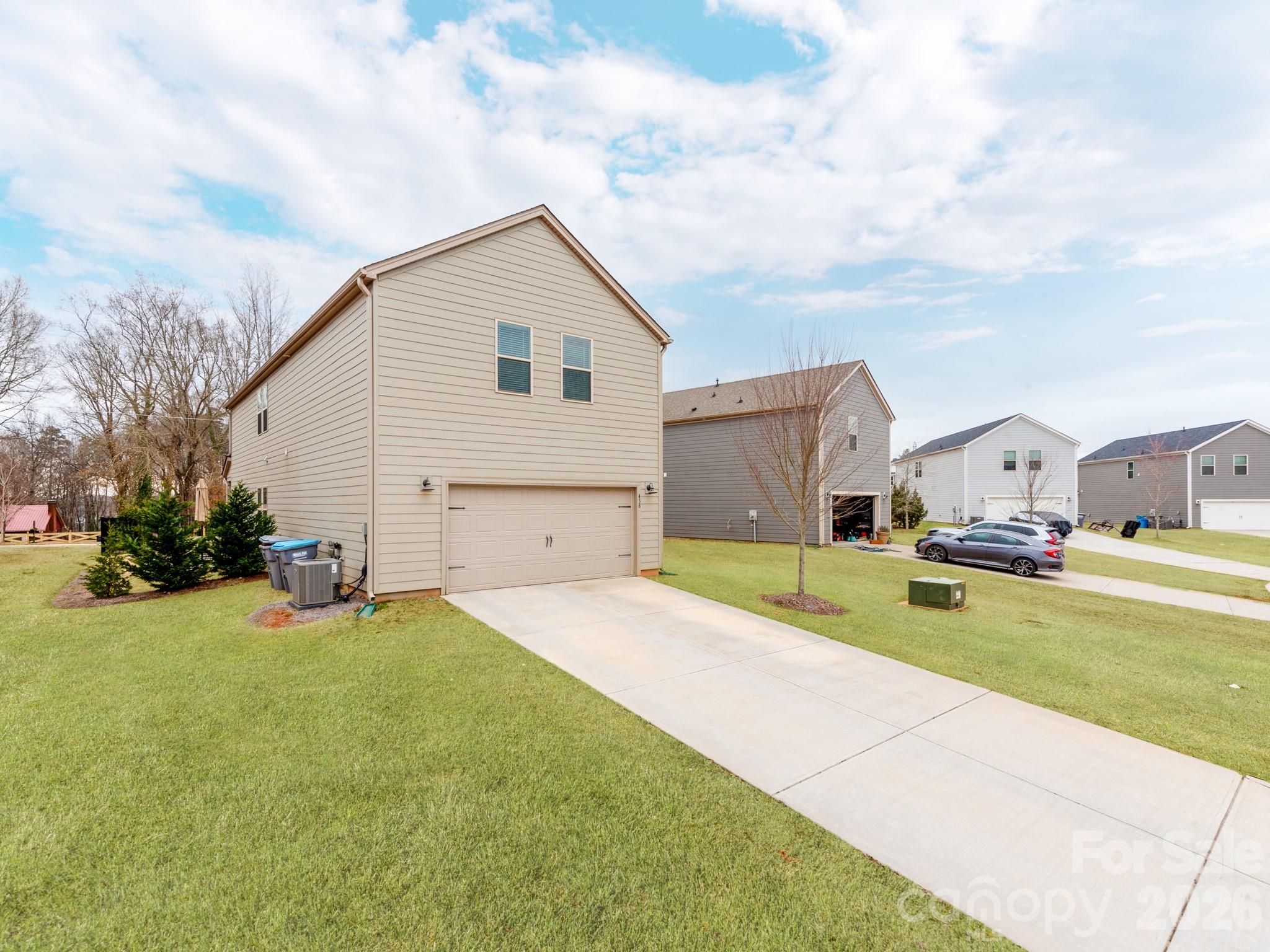 438 Nixon Road — Belmont