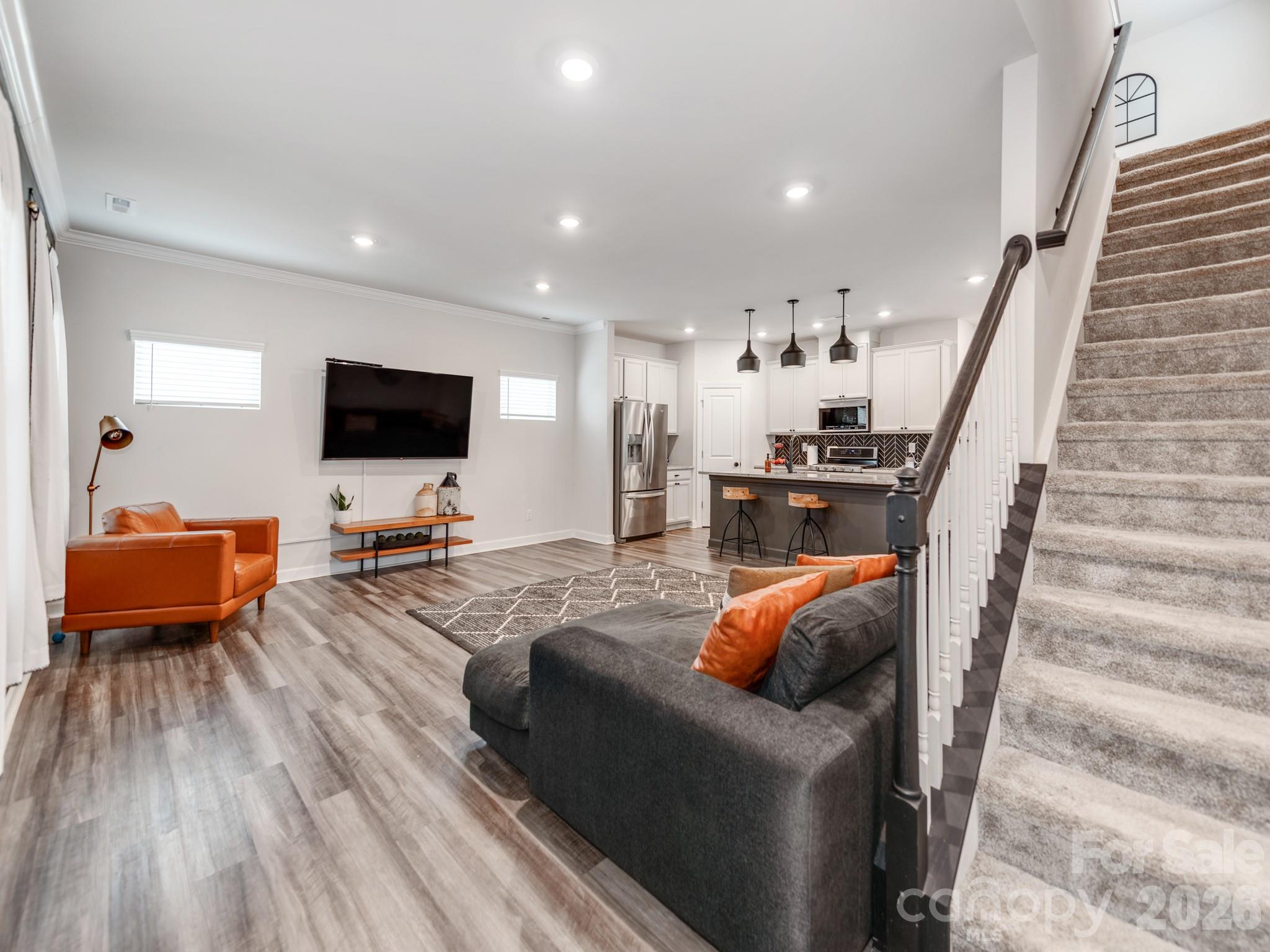 438 Nixon Road — Belmont