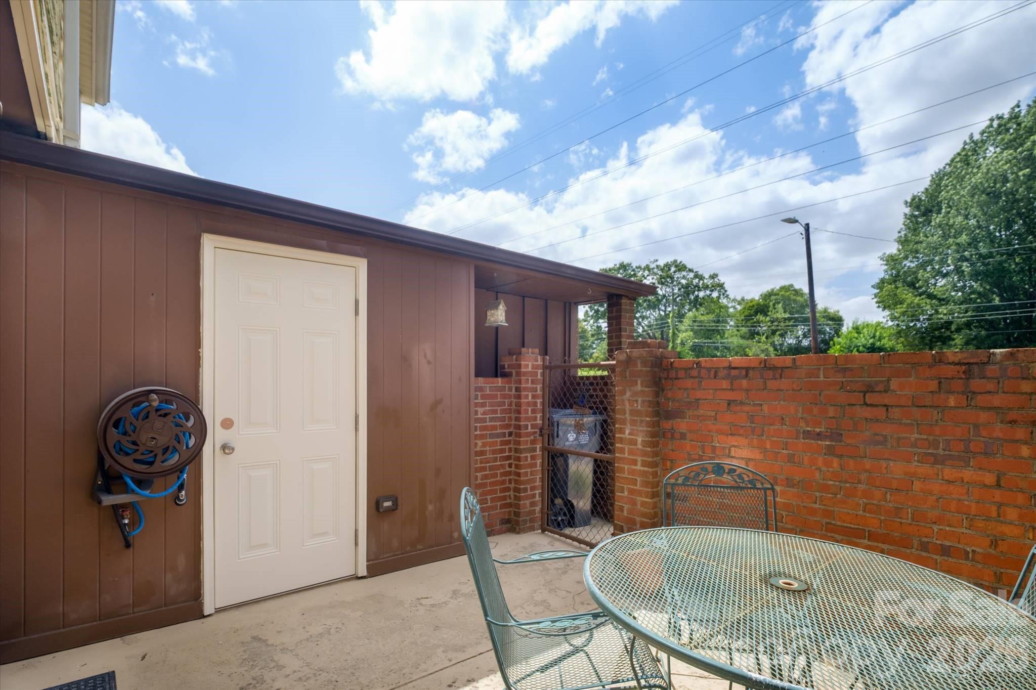 6810 Farmingdale Drive #D — Charlotte