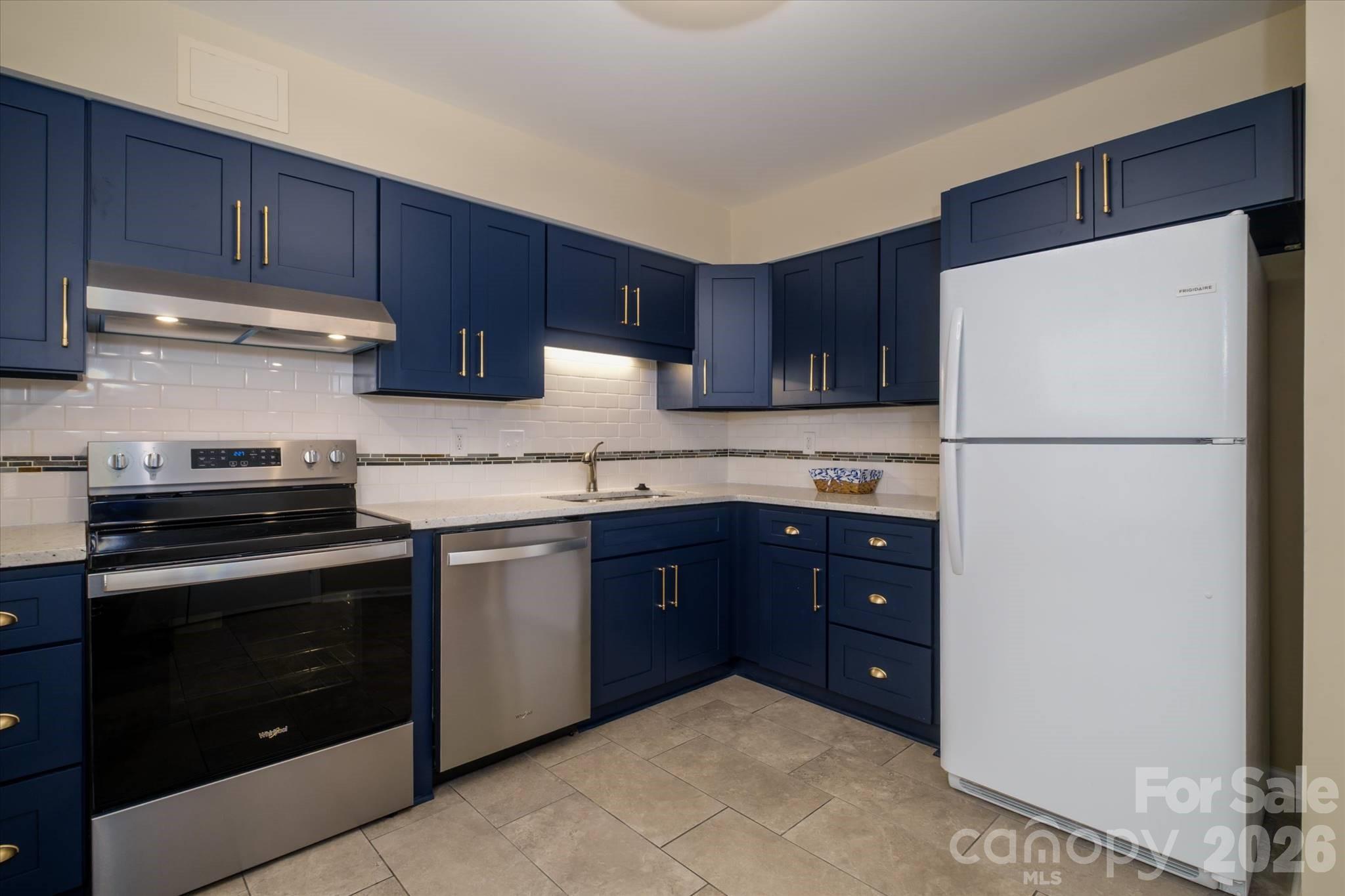 6810 Farmingdale Drive #D — Charlotte
