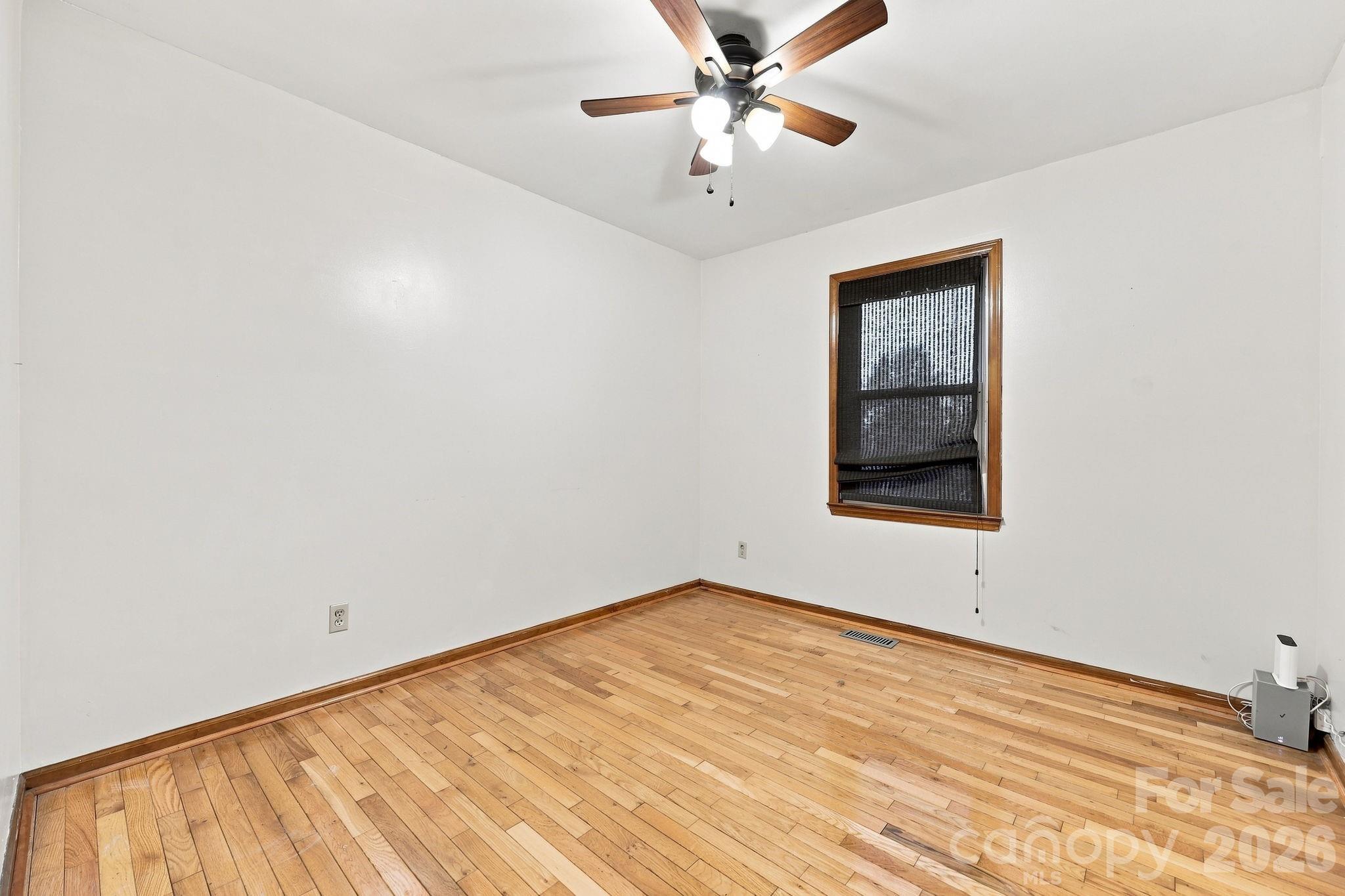 62 Hunters Field Lane — Mills River