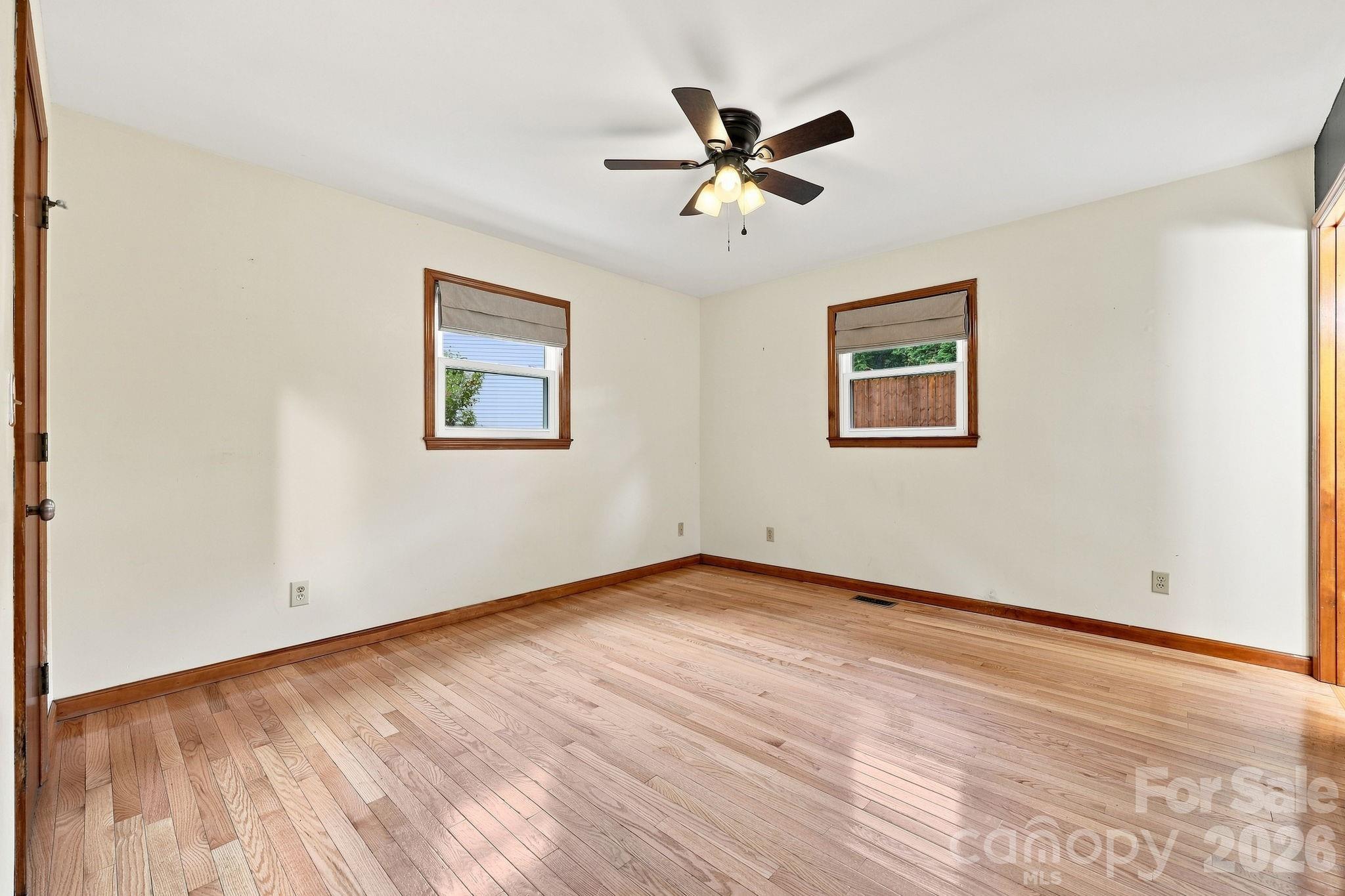 62 Hunters Field Lane — Mills River