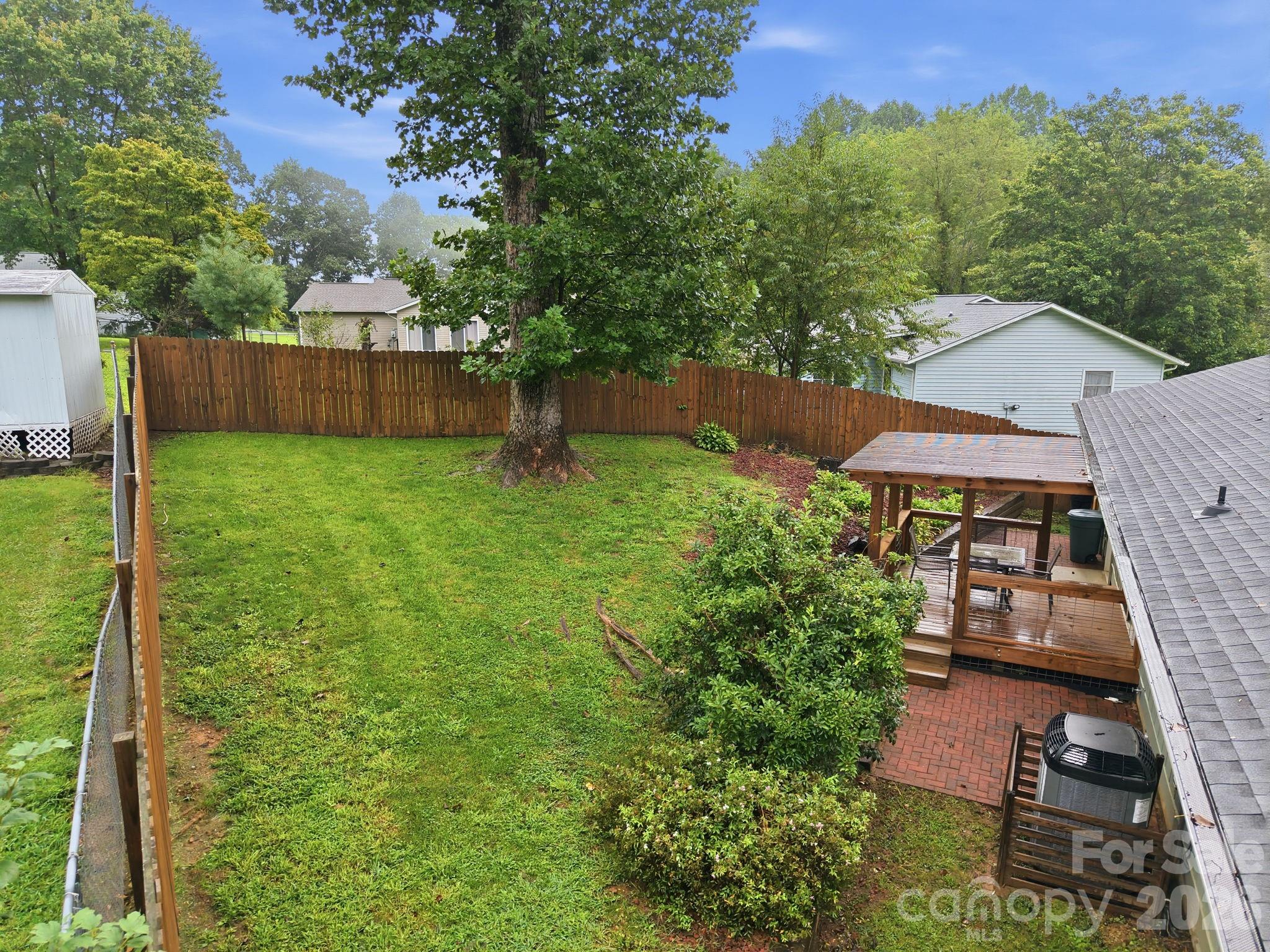 62 Hunters Field Lane — Mills River