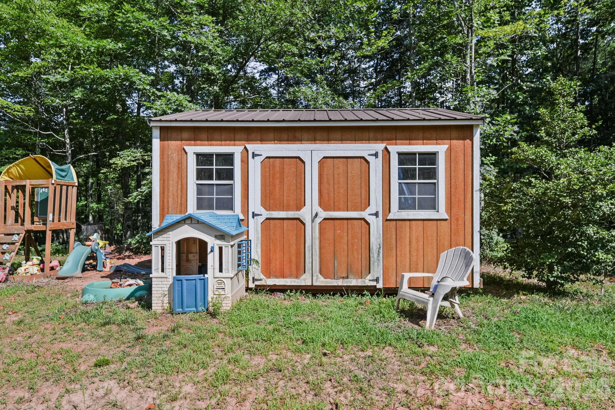 6643 Wards Gap Road — Casar