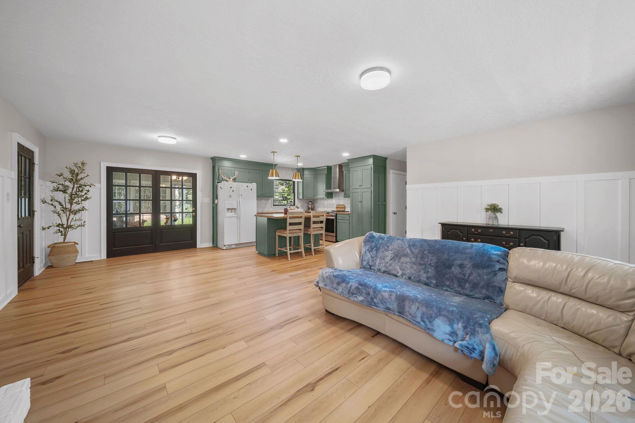 6643 Wards Gap Road — Casar