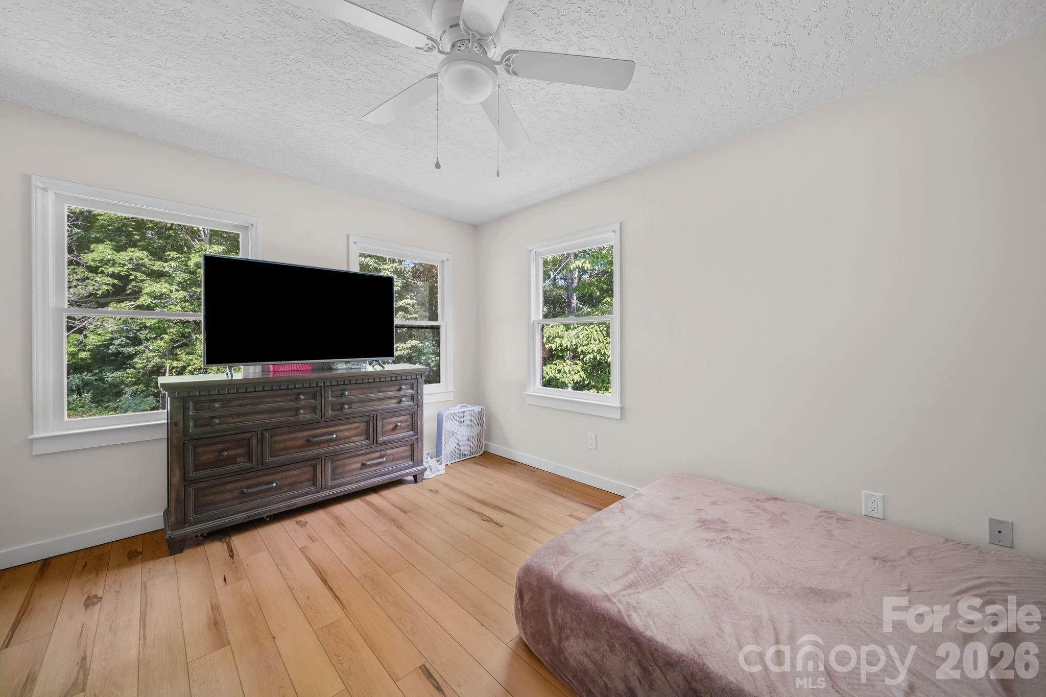 6643 Wards Gap Road — Casar