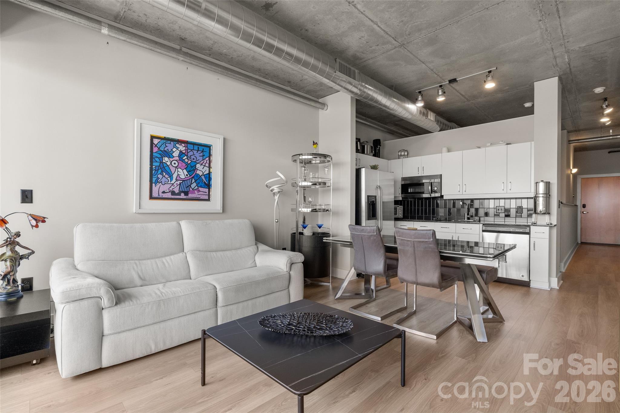 505 E 6th Street #915 — Charlotte