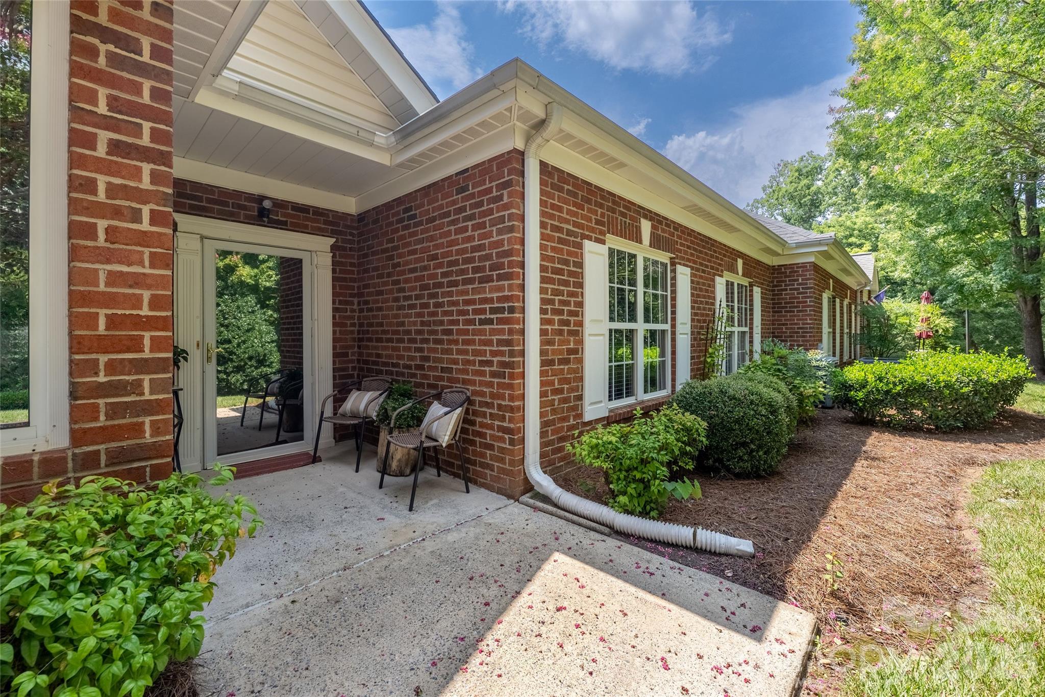 14617 Penmore Lane — Charlotte