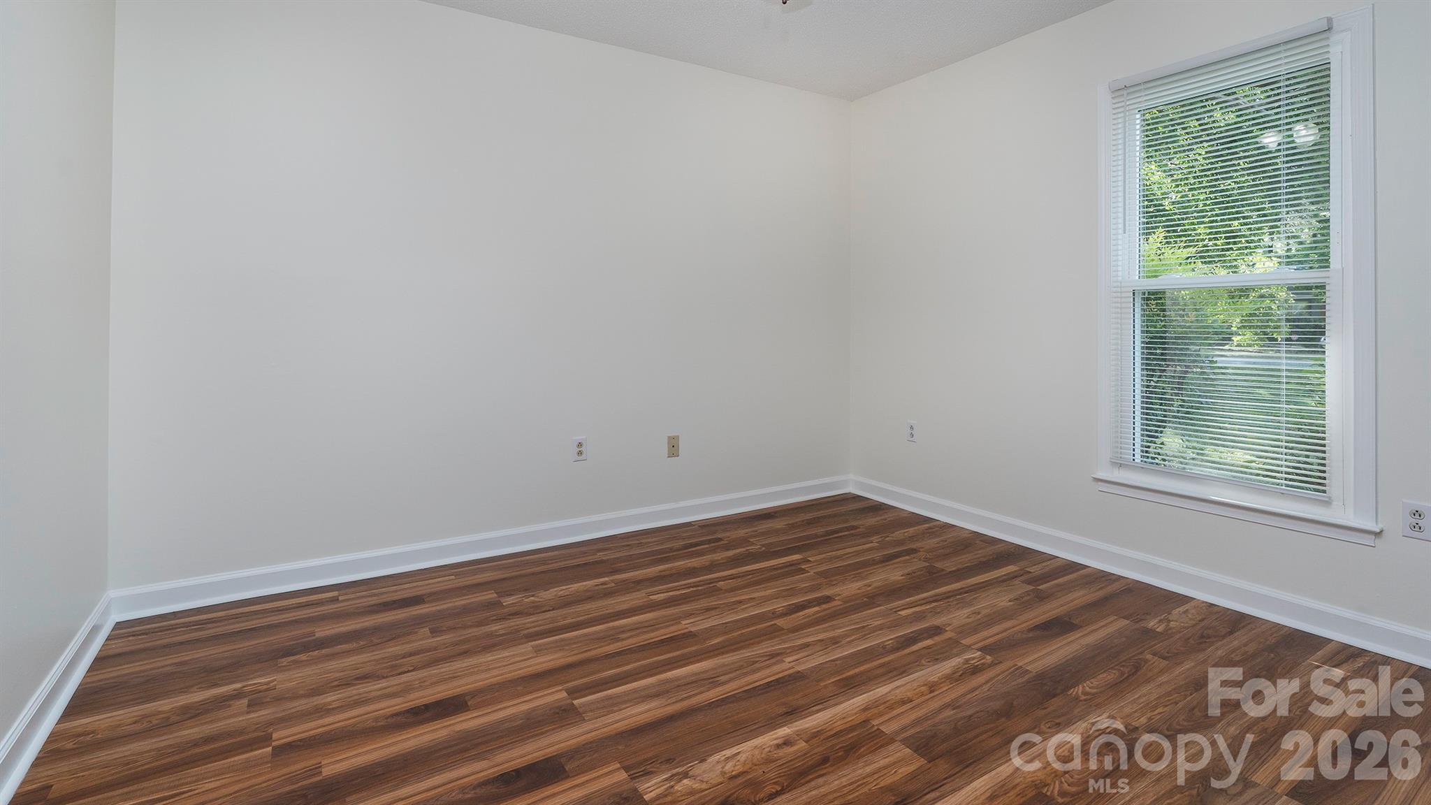 5209 Birchbark Lane — Charlotte