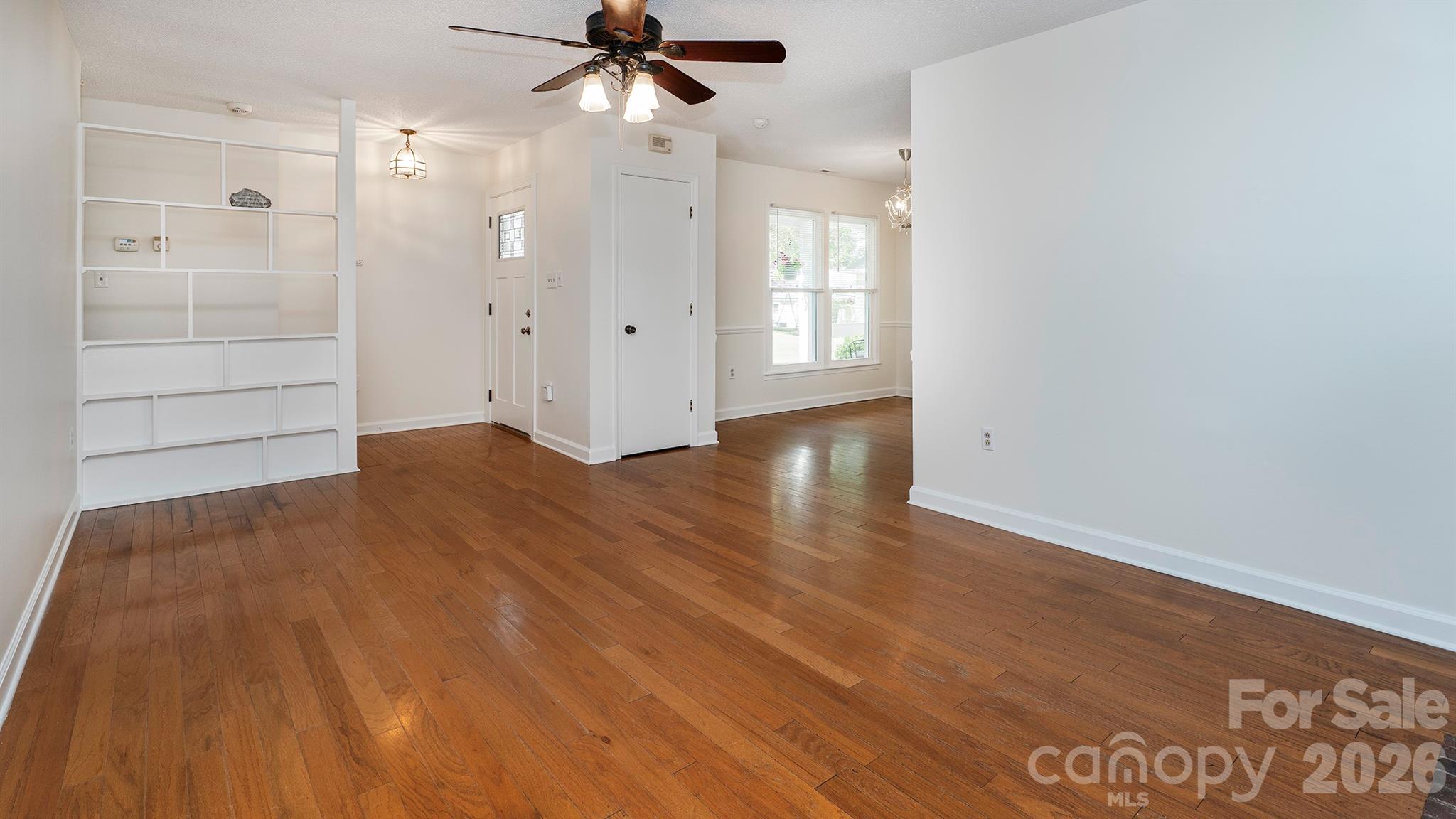 5209 Birchbark Lane — Charlotte