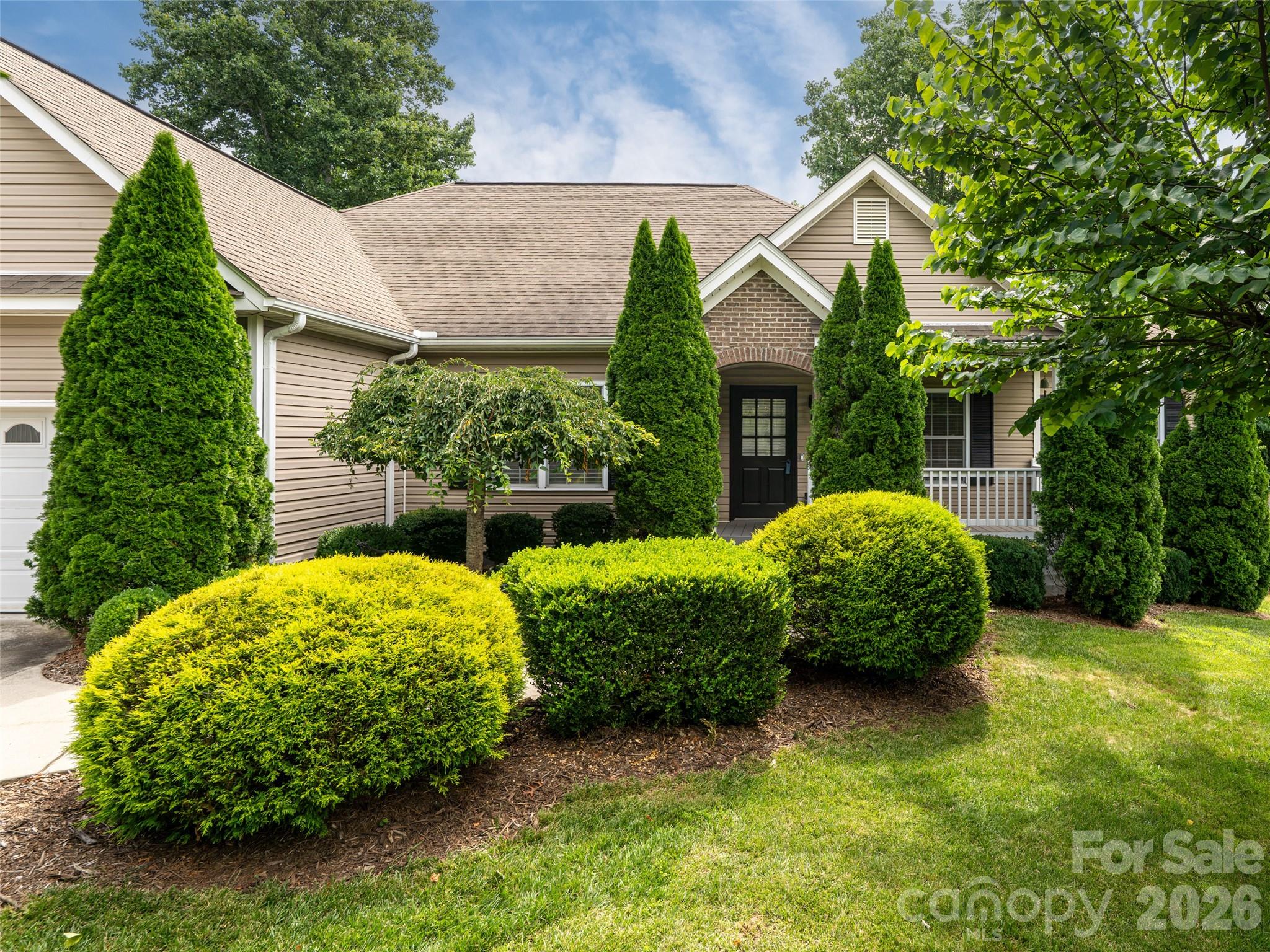 125 Craggy Street — Black Mountain