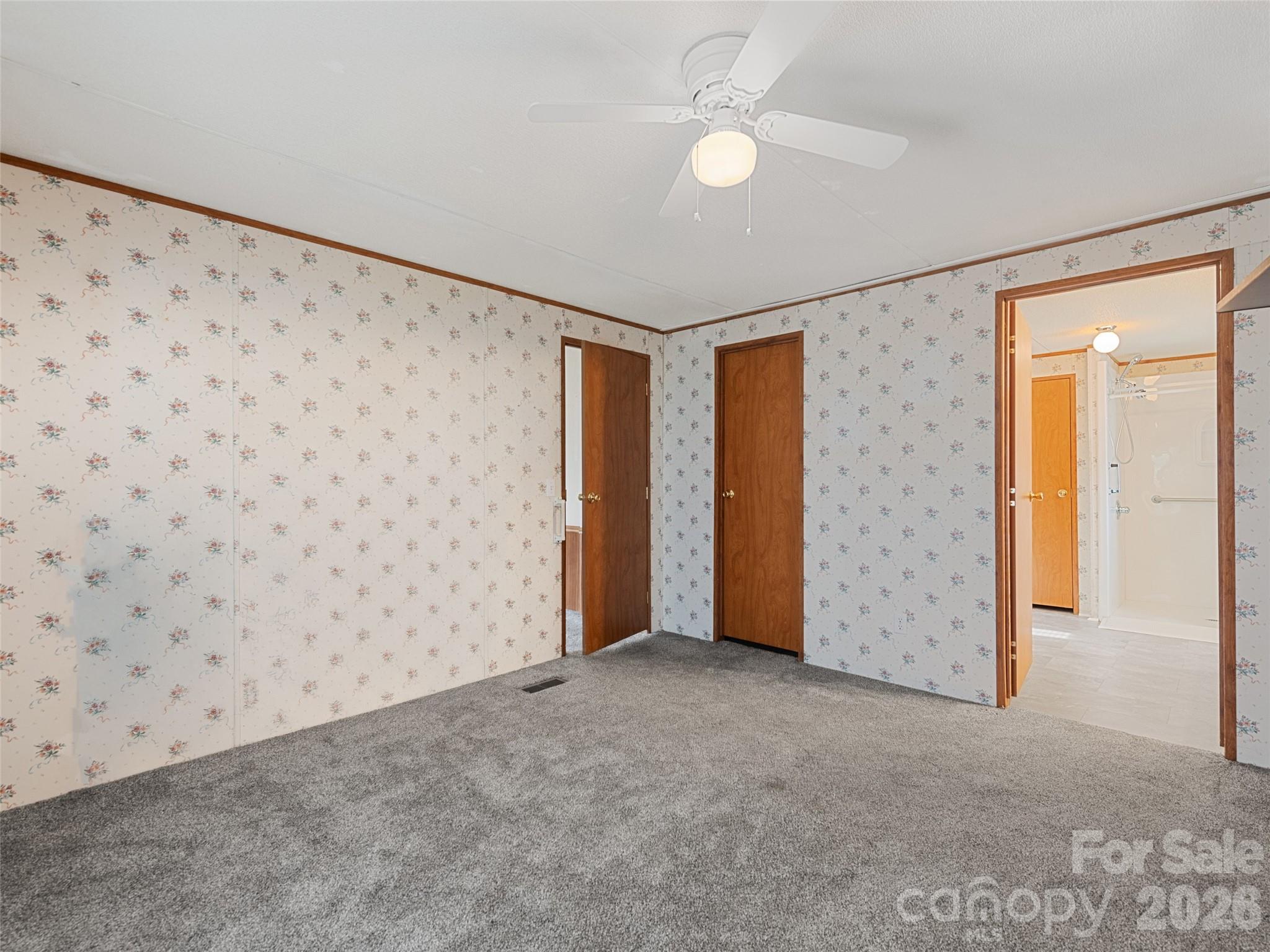 39 Spruce Street — Waynesville
