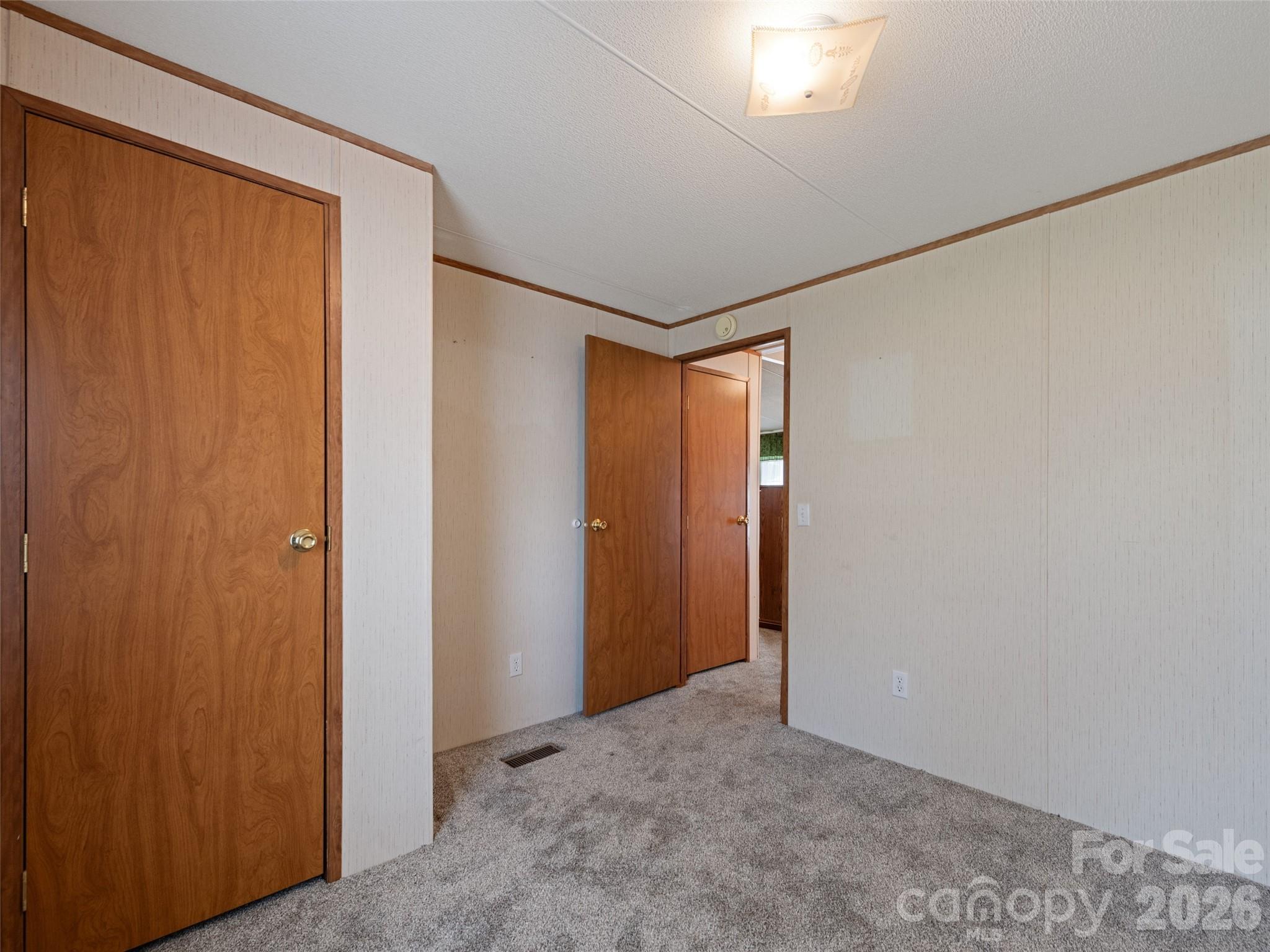 39 Spruce Street — Waynesville