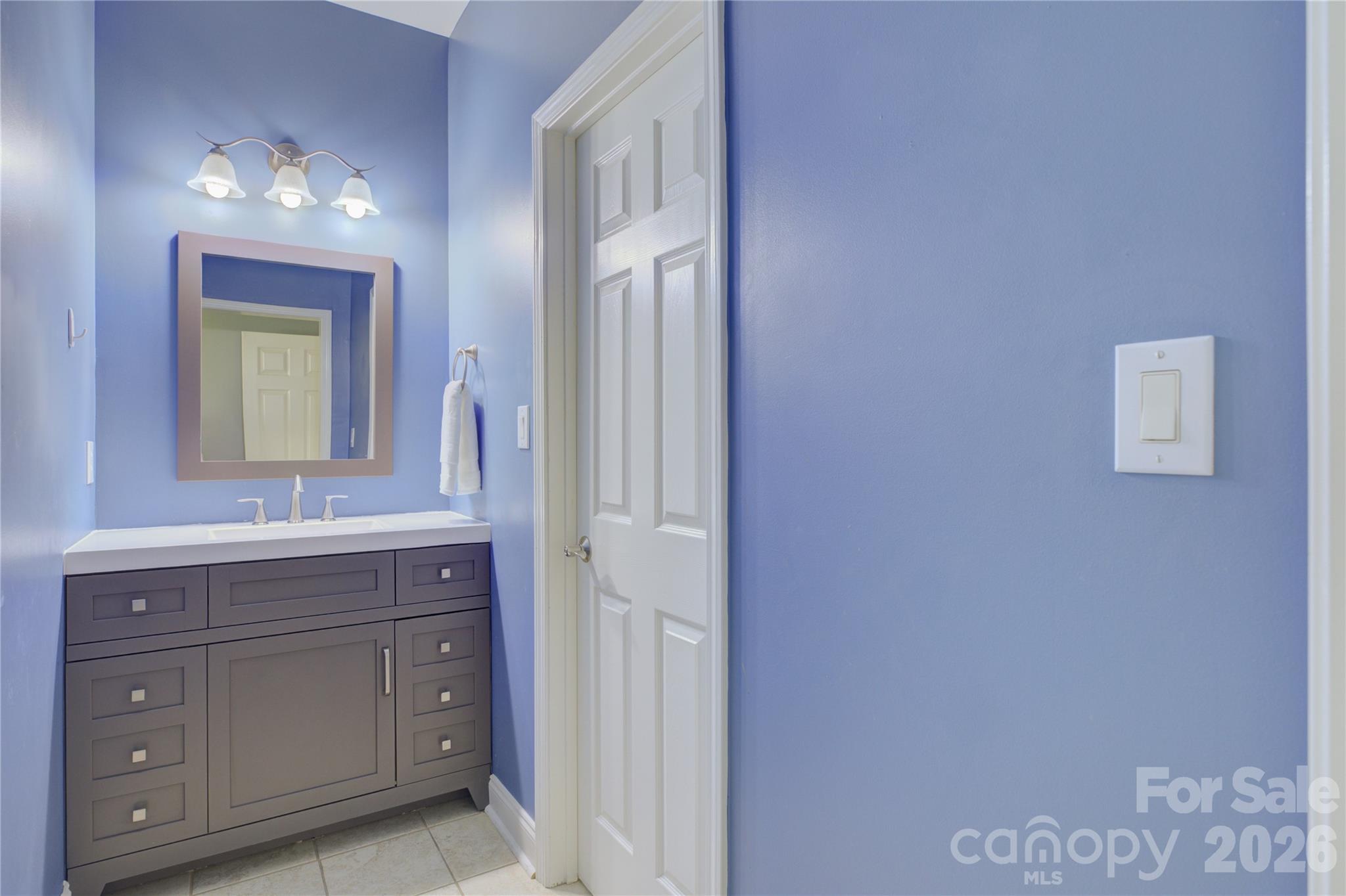 16815 Crosshaven Drive — Charlotte