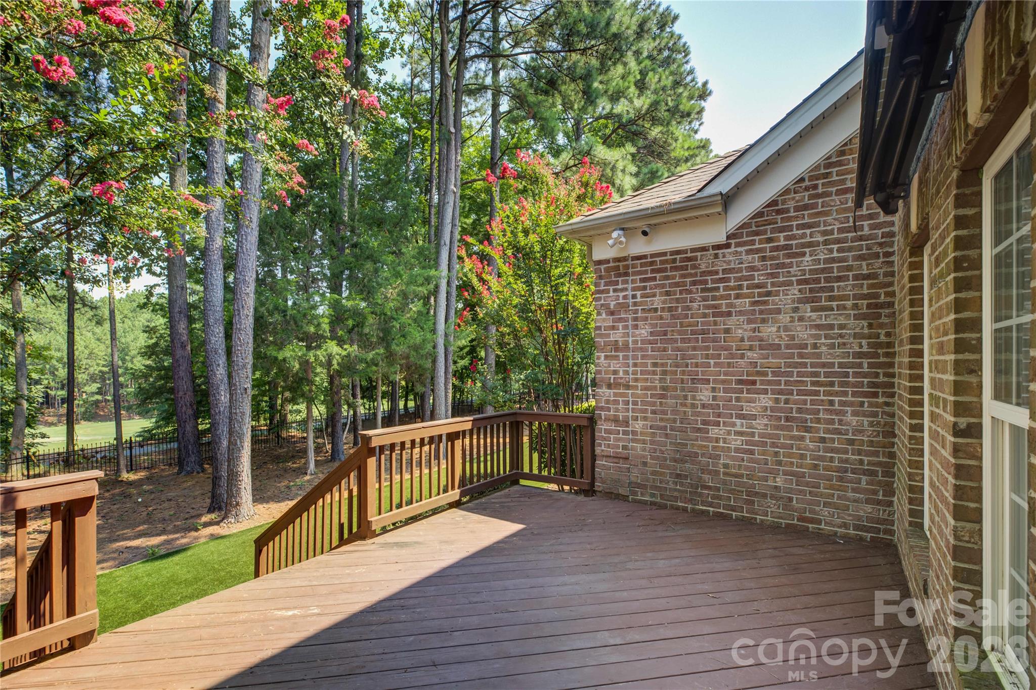 16815 Crosshaven Drive — Charlotte