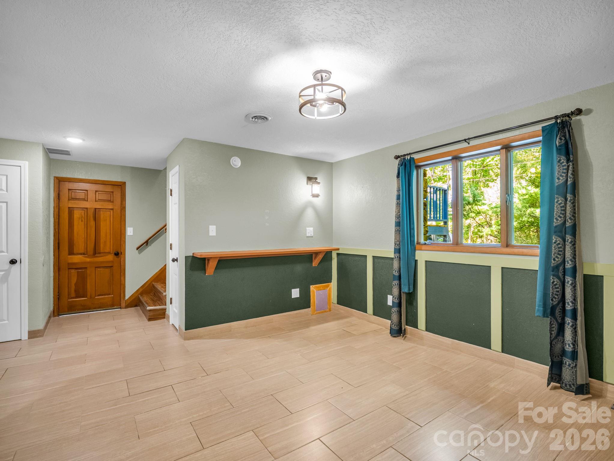 177 Weston Road — Arden