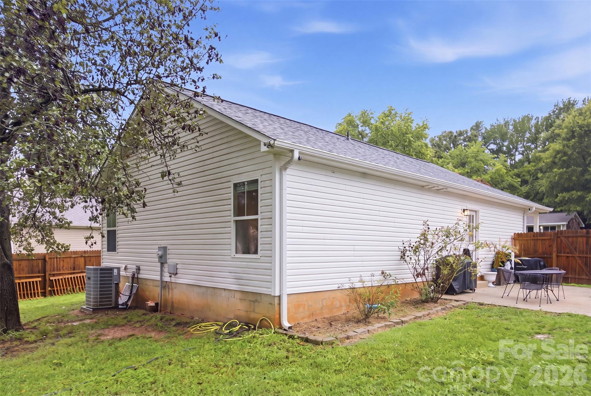 1003 Adams Street — Statesville