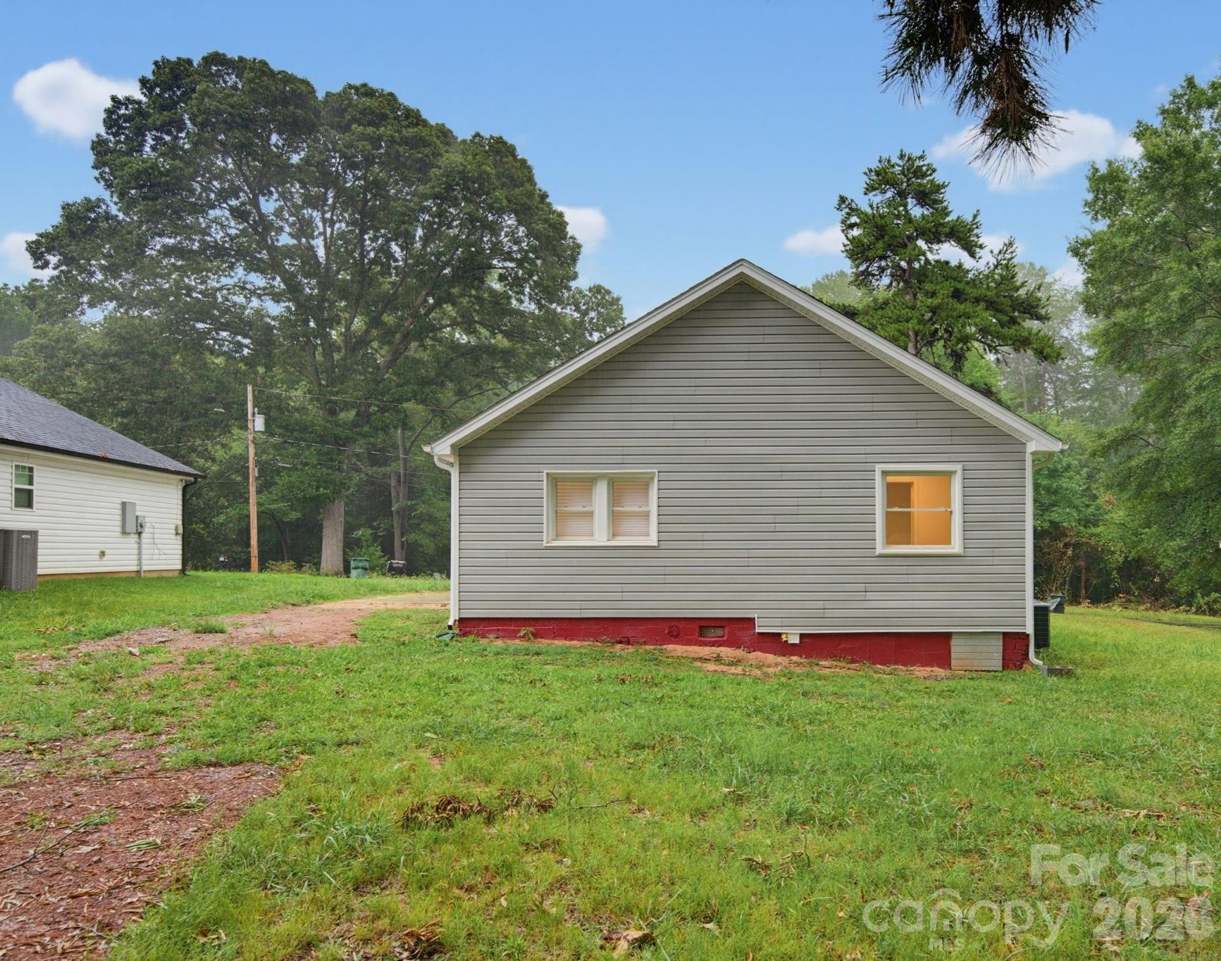 2211 Second Street — Gastonia
