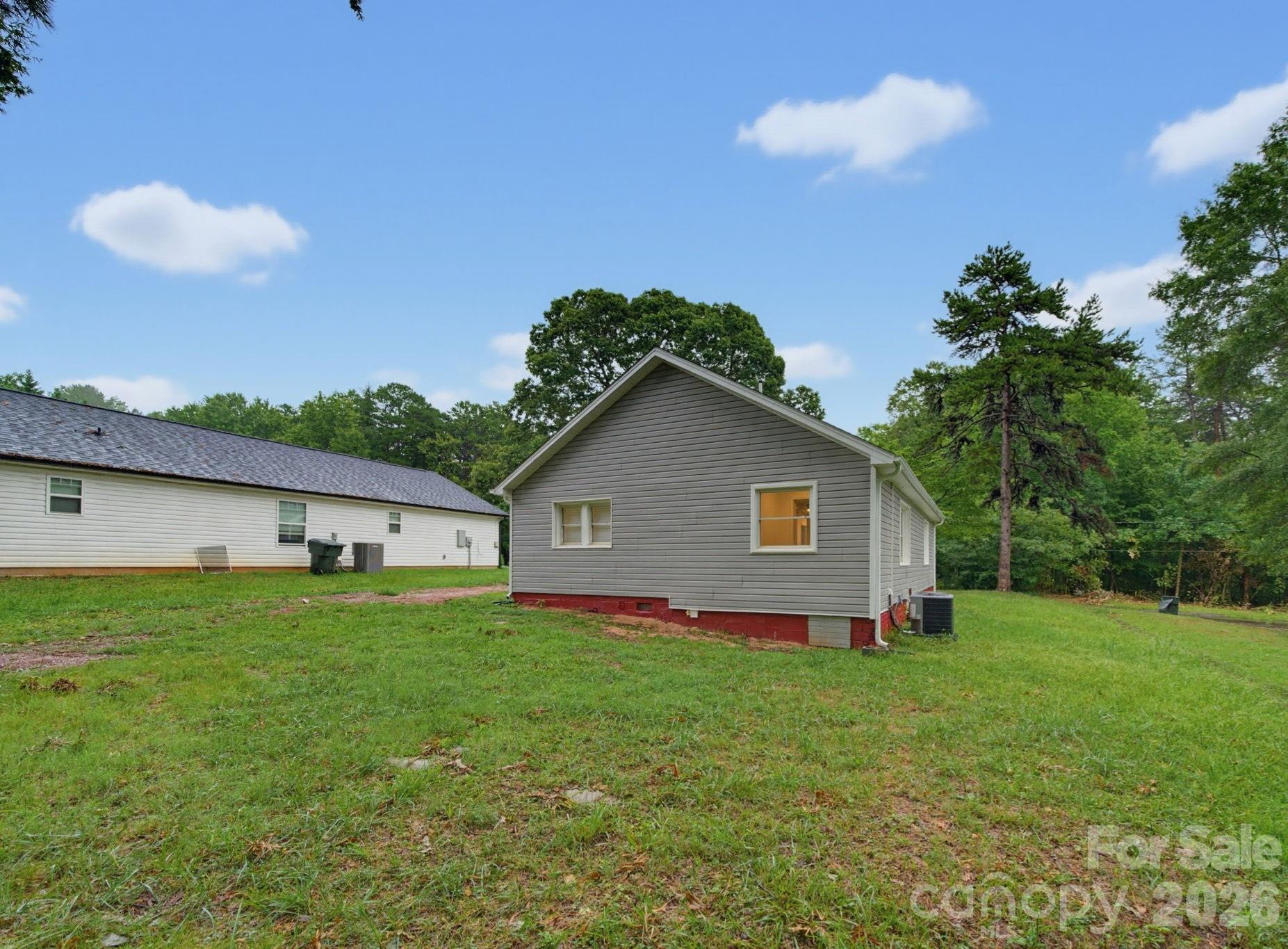 2211 Second Street — Gastonia