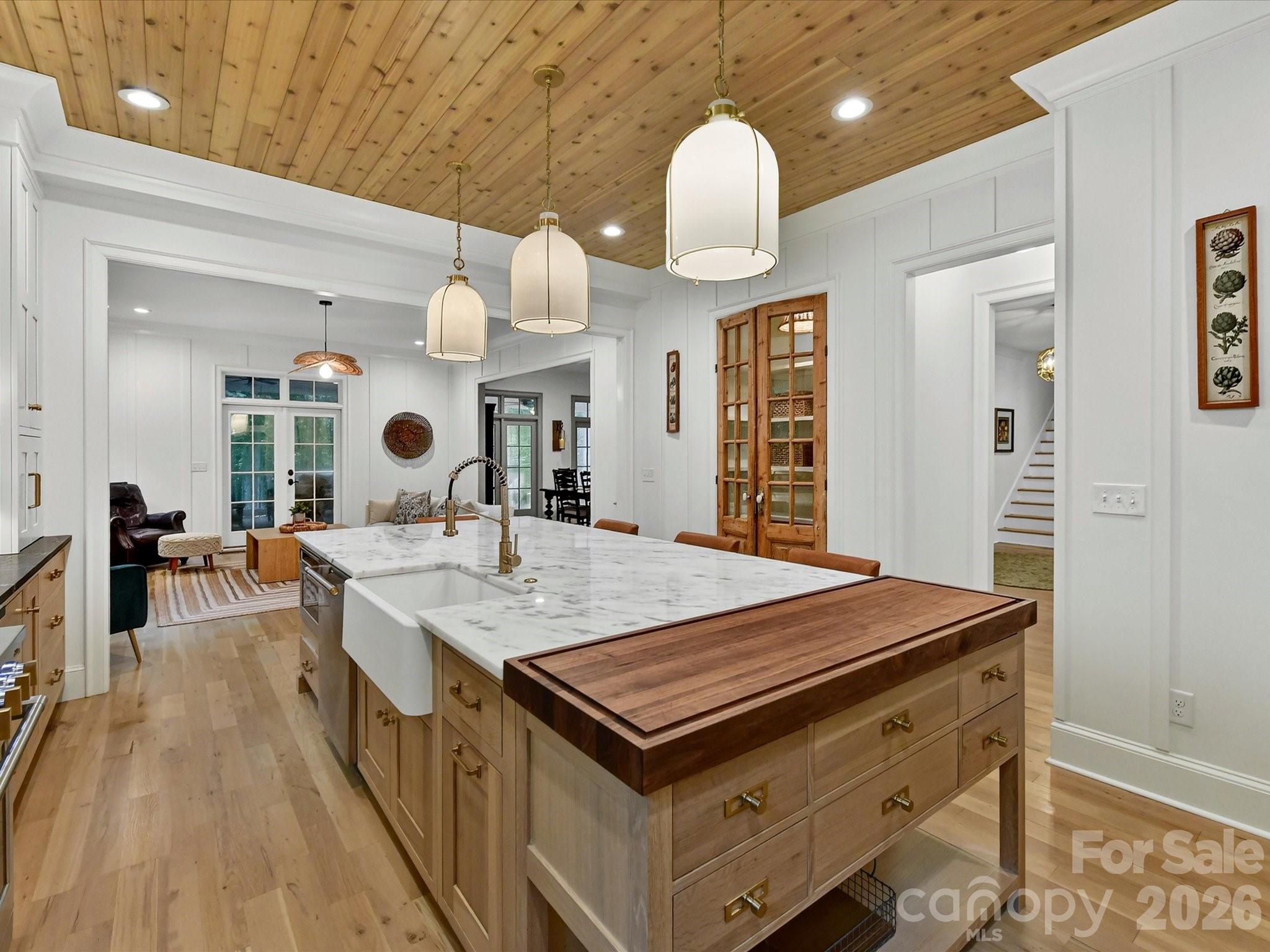 9417 White Hemlock Lane — Charlotte