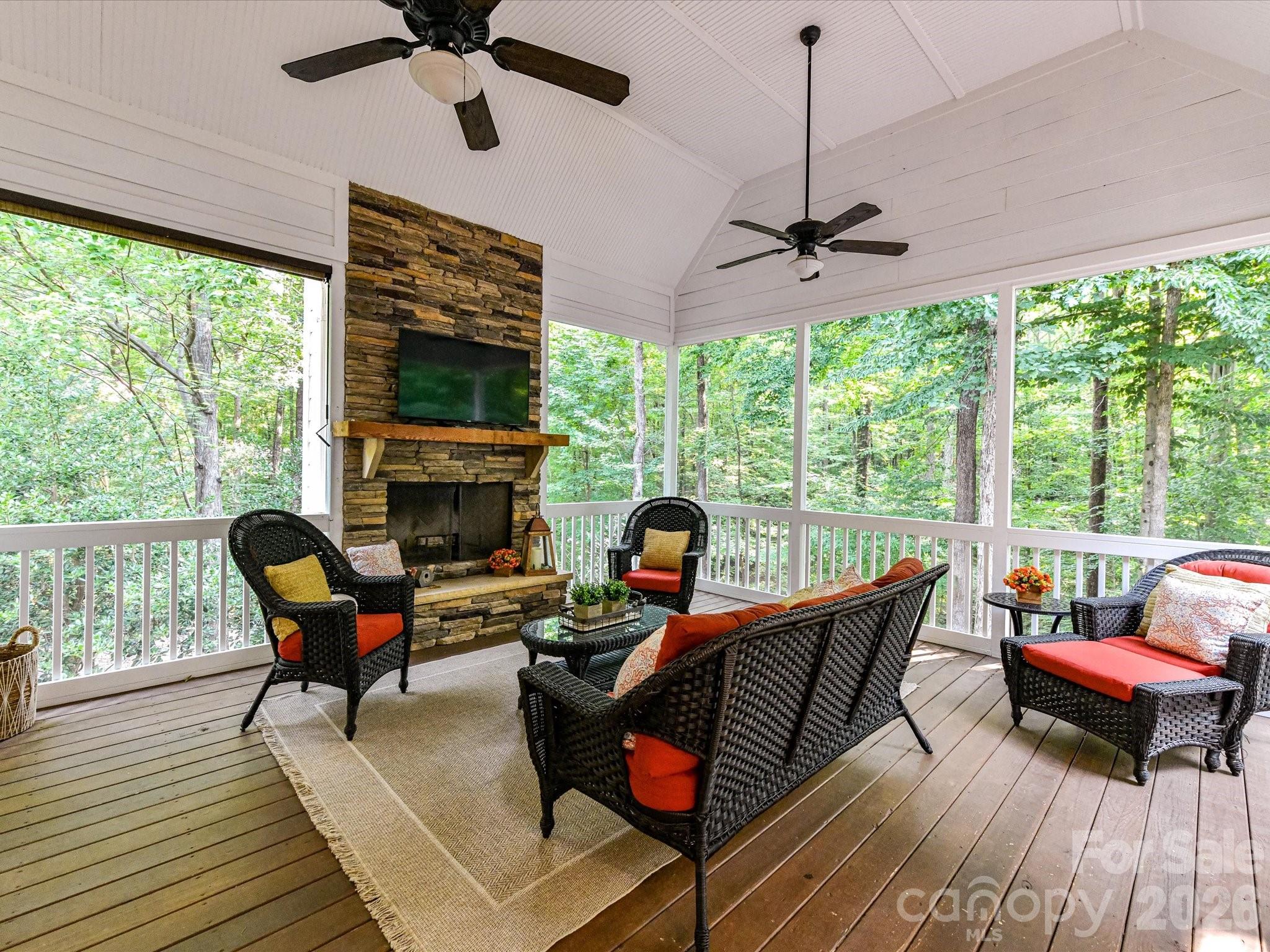 9417 White Hemlock Lane — Charlotte