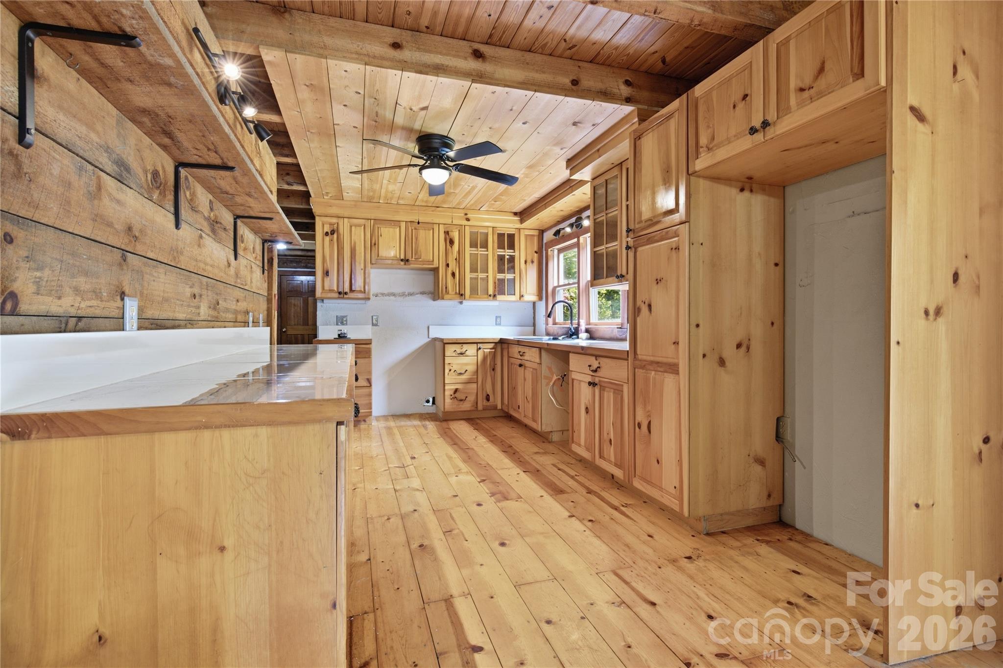 316-318 Cane Creek Mountain Road — Union Mills