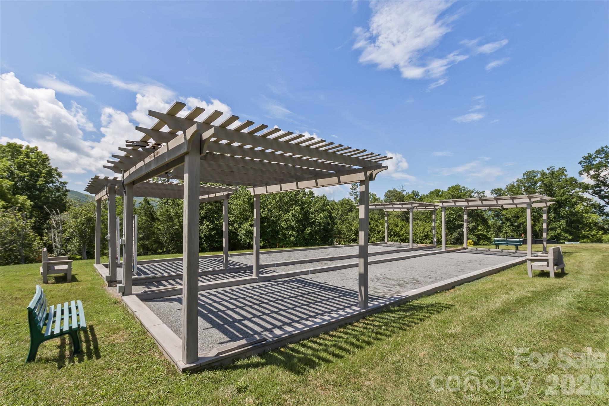 100 Titleist Way — Hendersonville