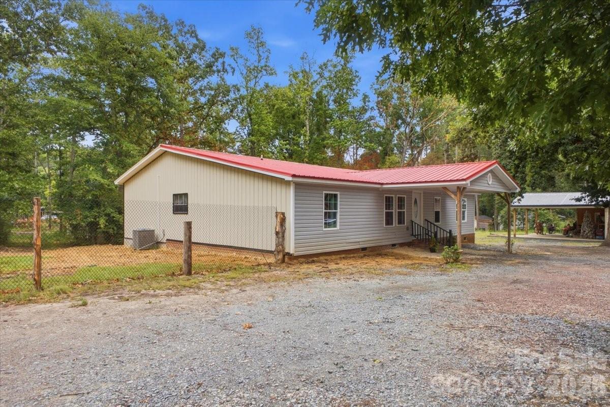 4313 Jenkins Road — Marshville