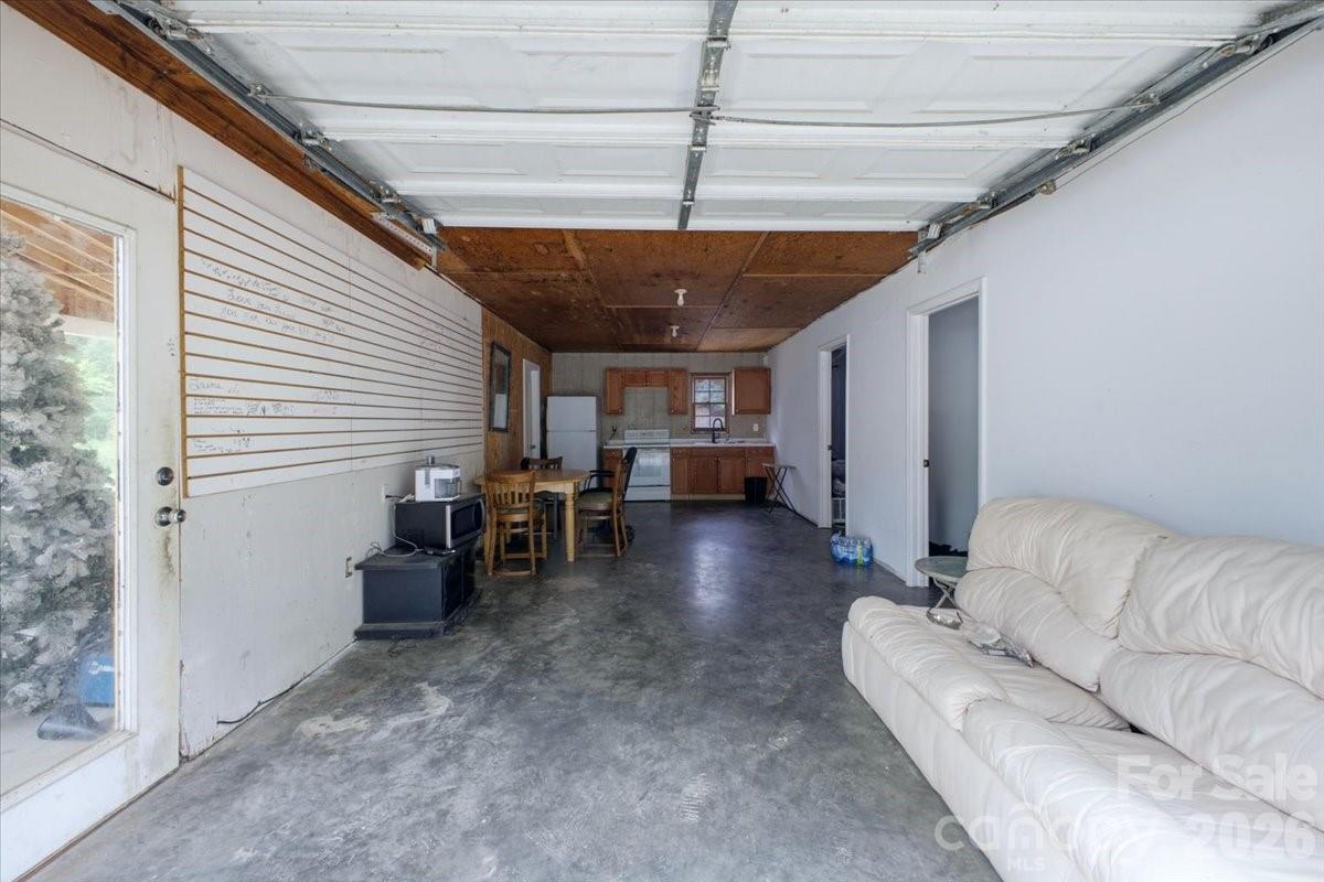 4313 Jenkins Road — Marshville
