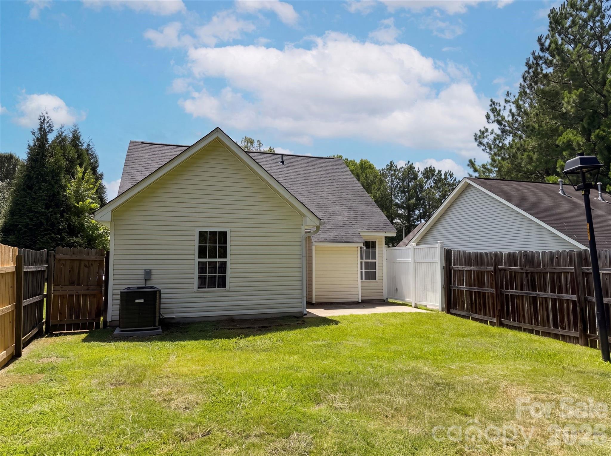 2025 Duke Adam Street — Kannapolis