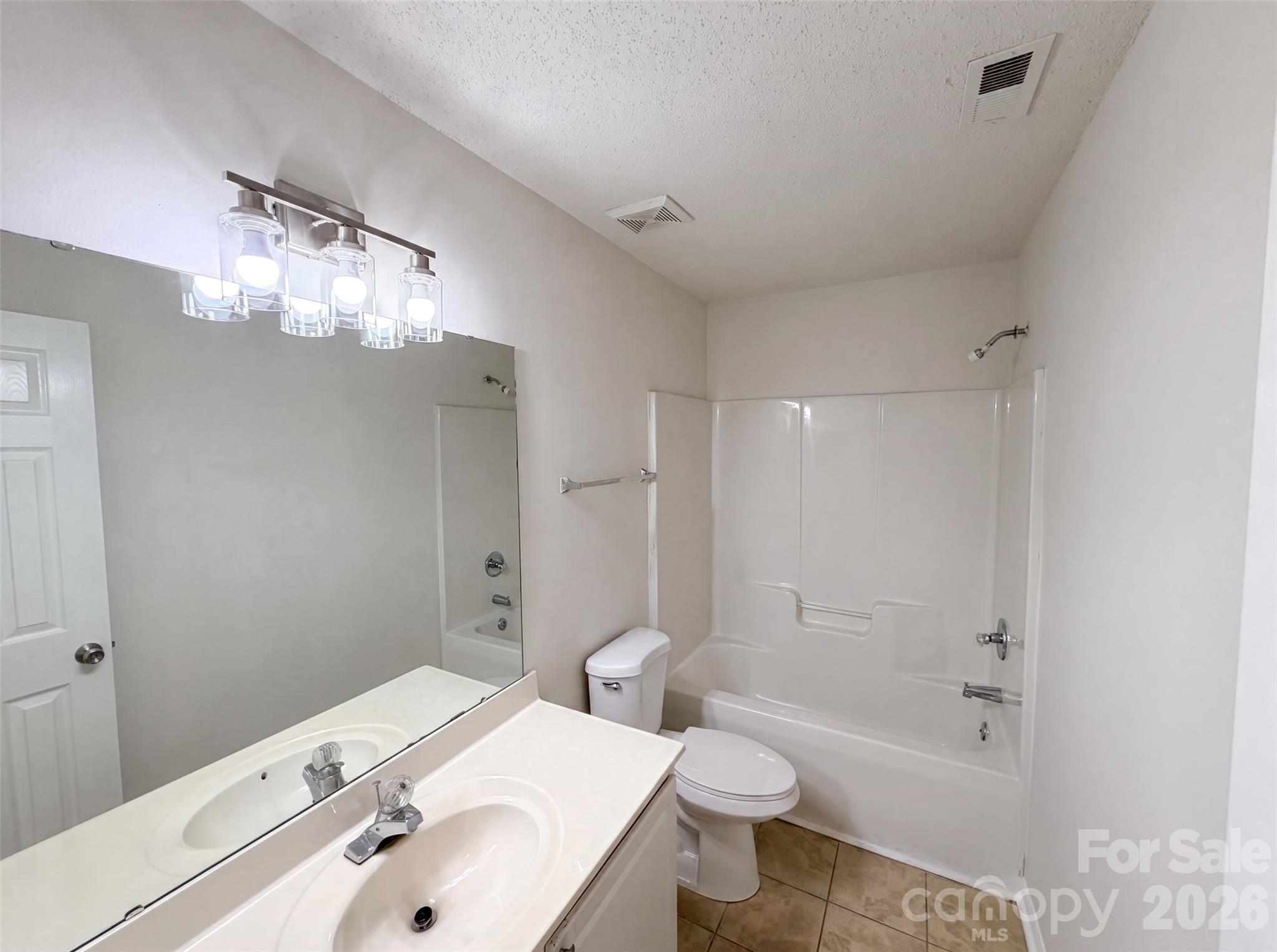 2025 Duke Adam Street — Kannapolis