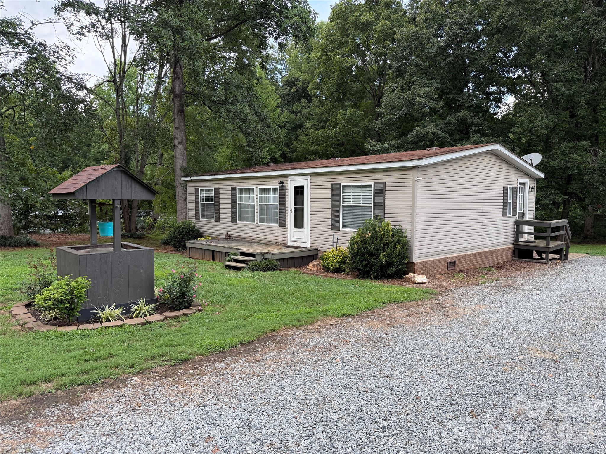 2932 Loop Road — Lincolnton