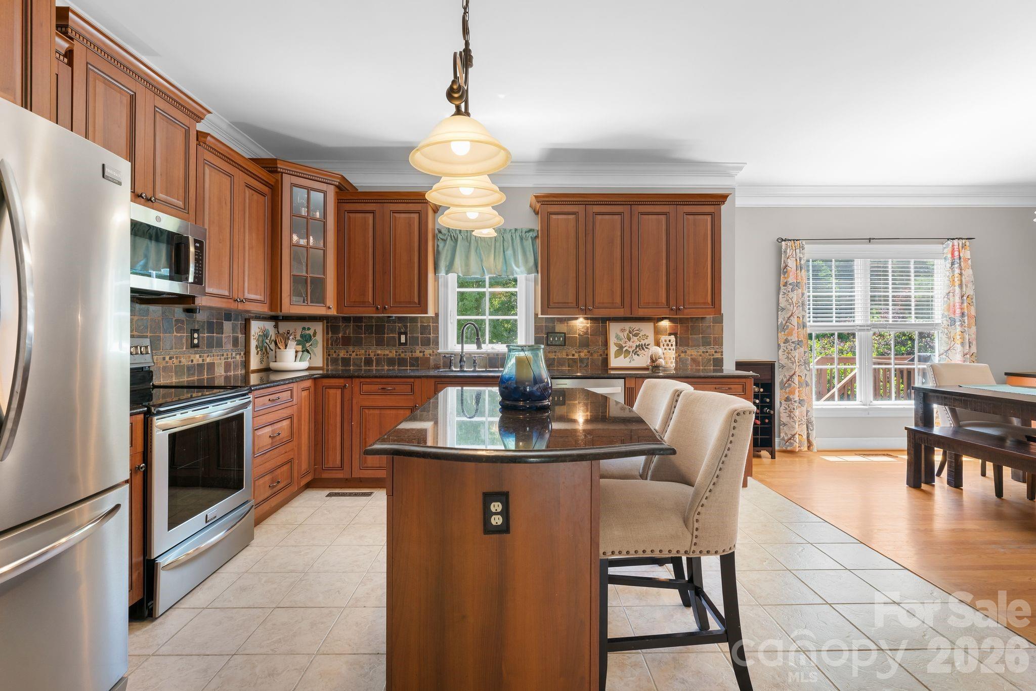 220 Lake Dale Court — Clemmons