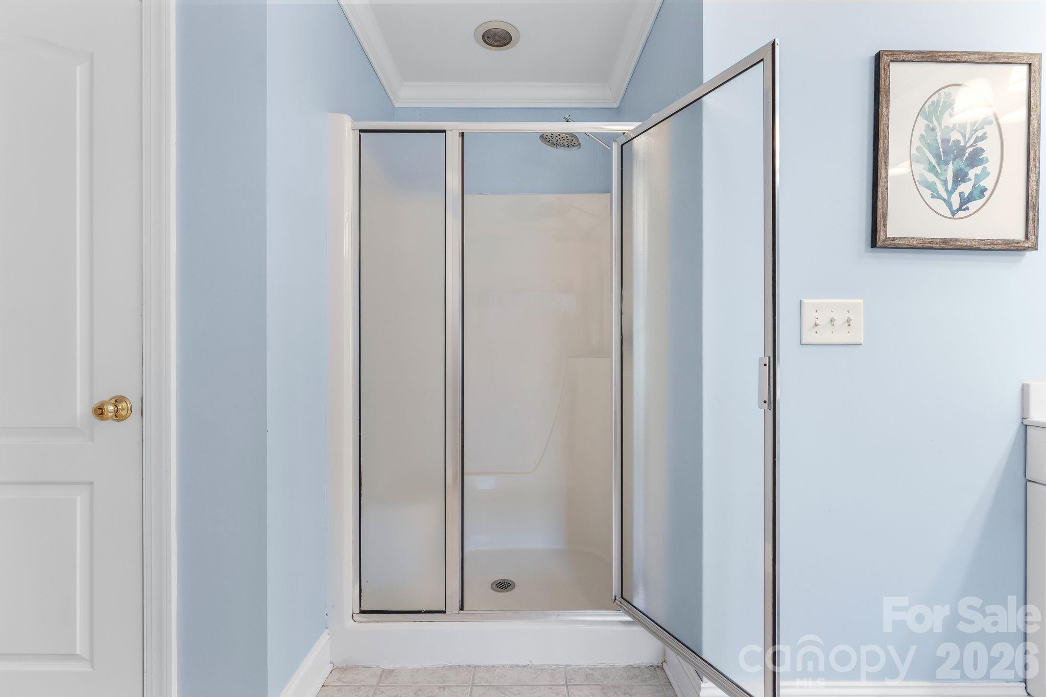 220 Lake Dale Court — Clemmons