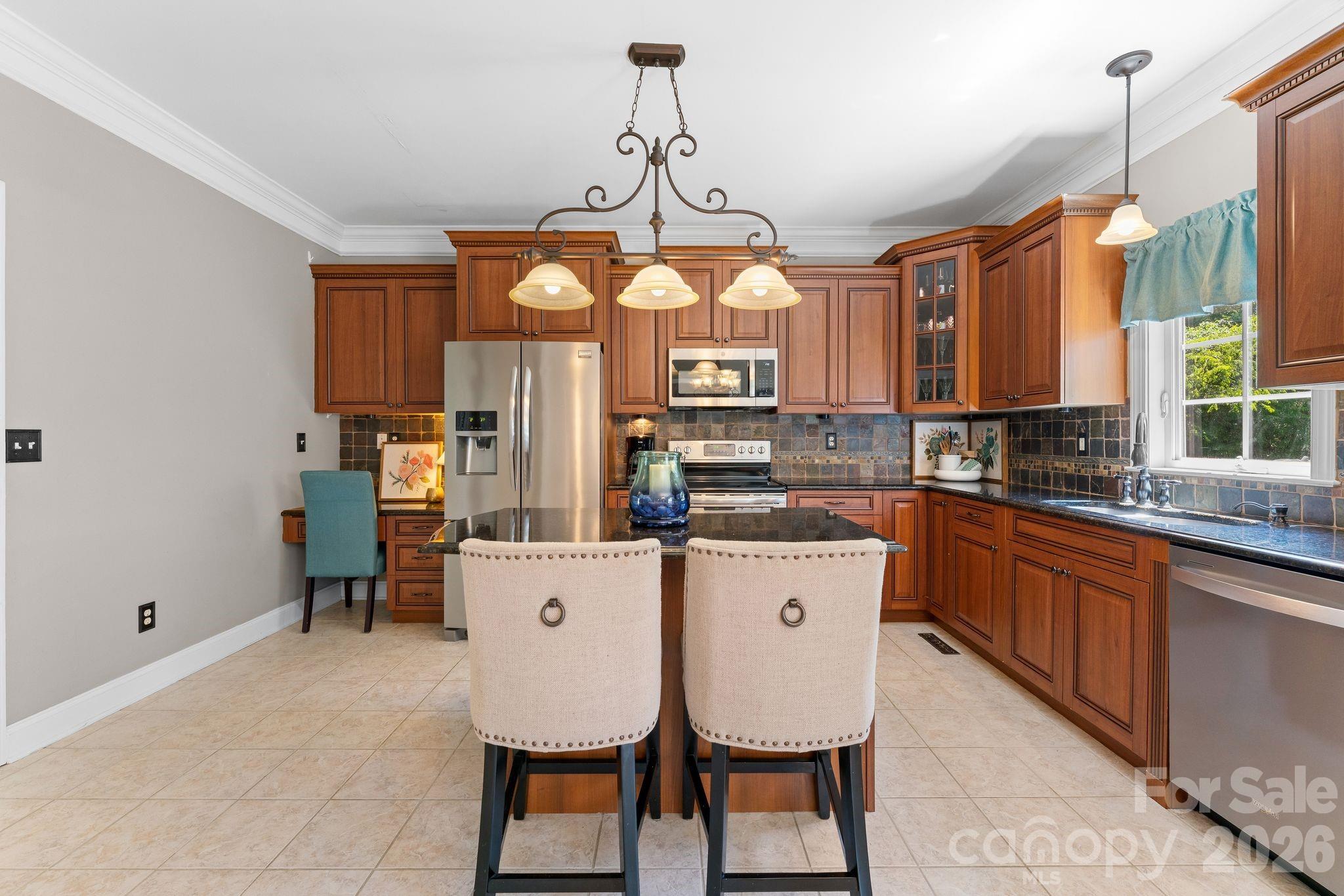 220 Lake Dale Court — Clemmons