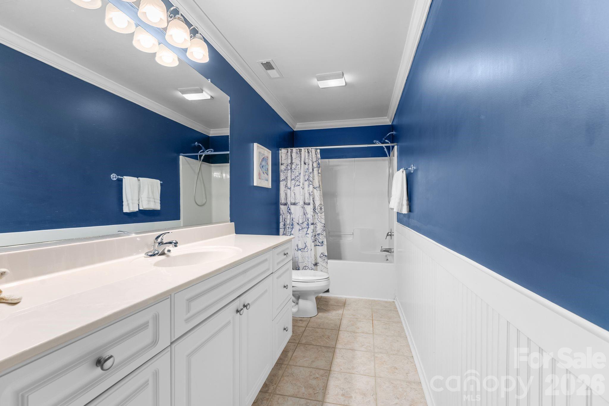 220 Lake Dale Court — Clemmons
